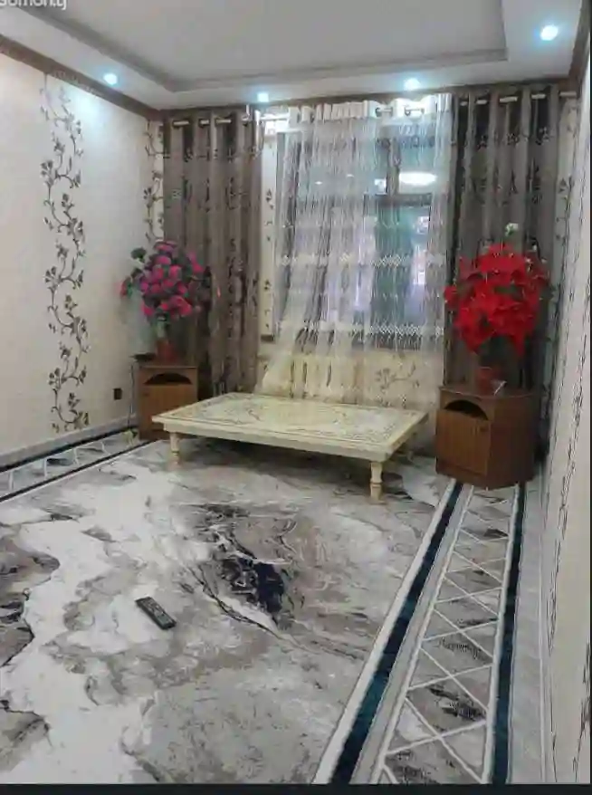 4-к квартира, 4 этаж, 90 м², 7 кламетр