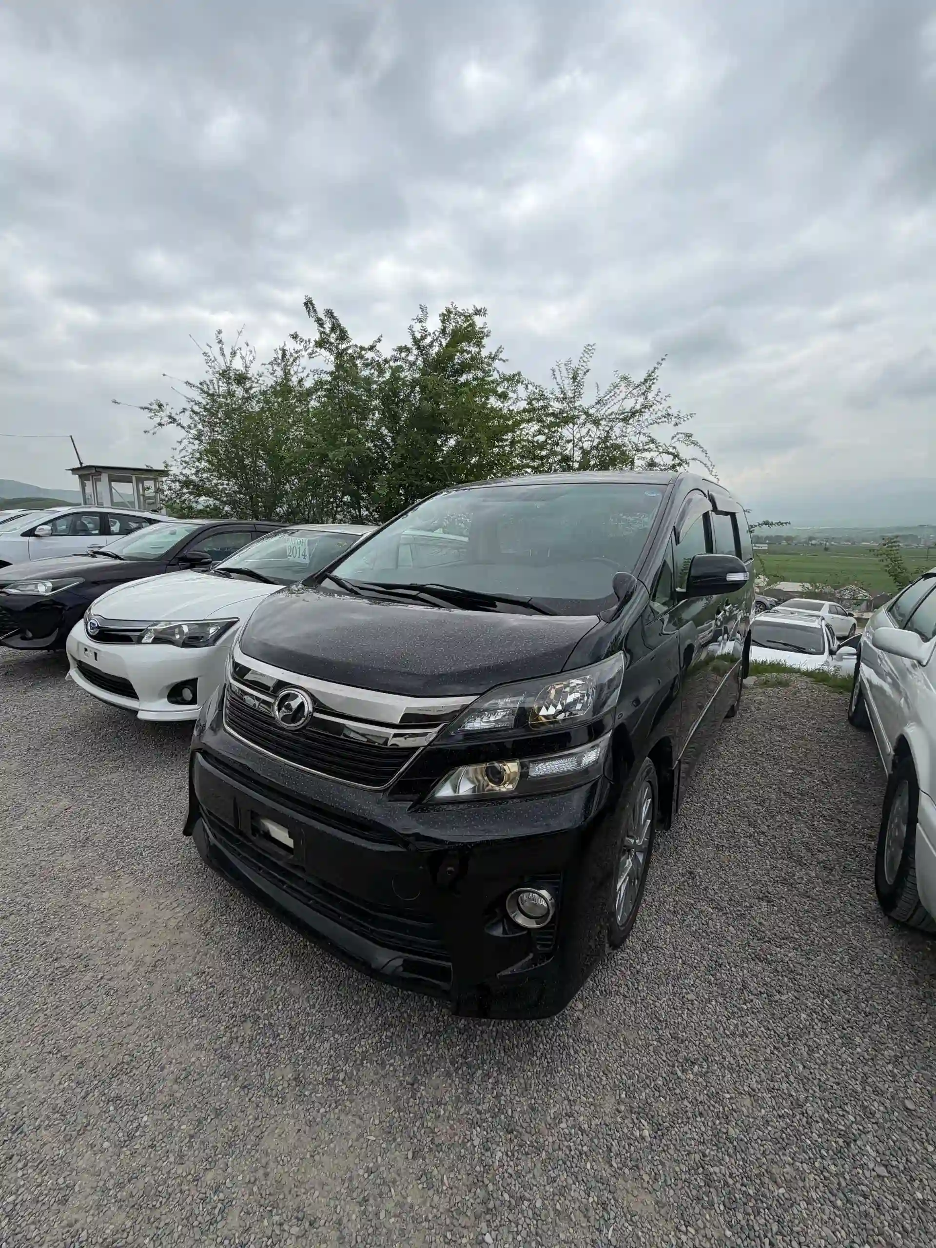 Toyota Vellfire 2014