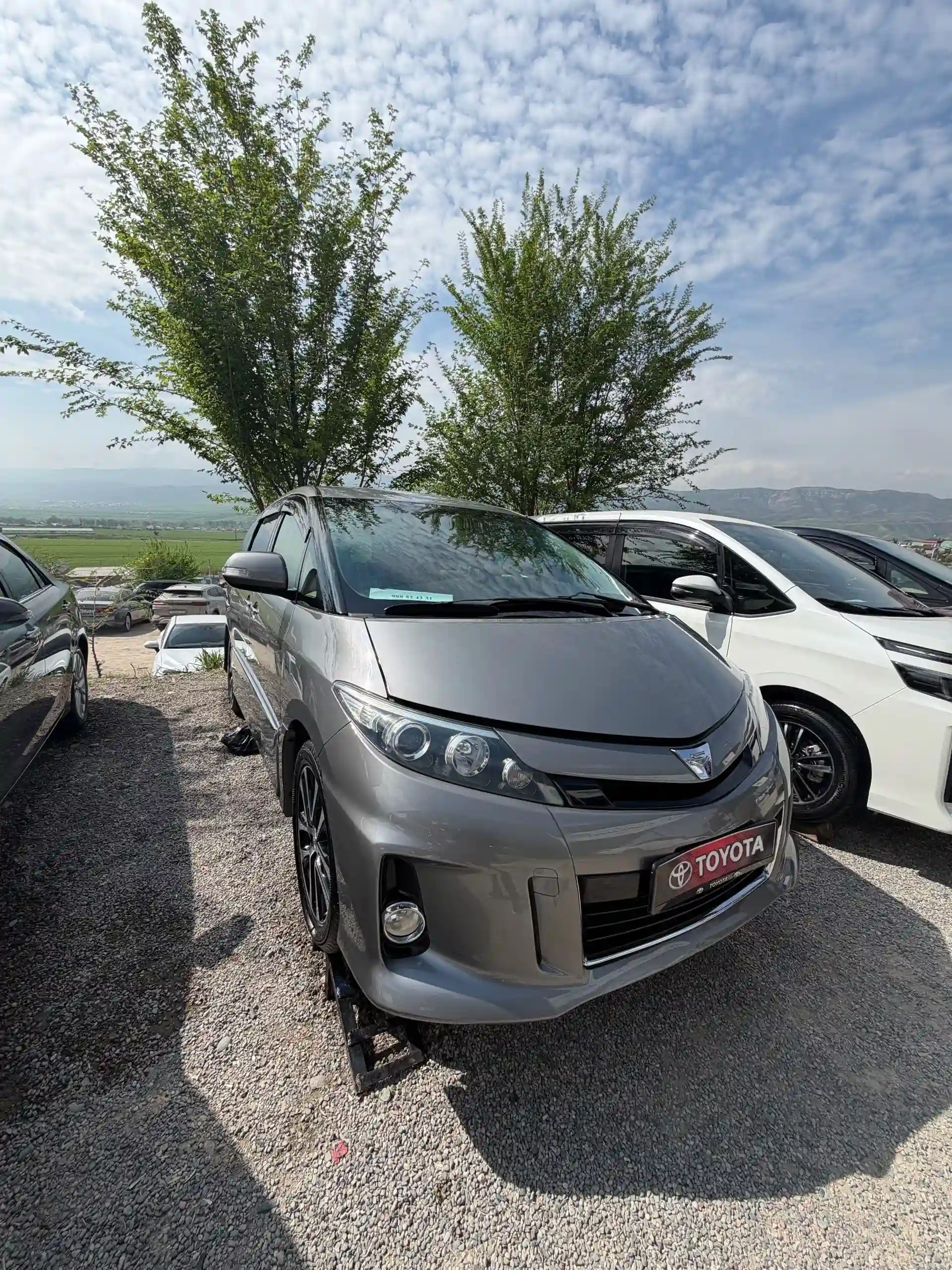 Toyota Estima 2016