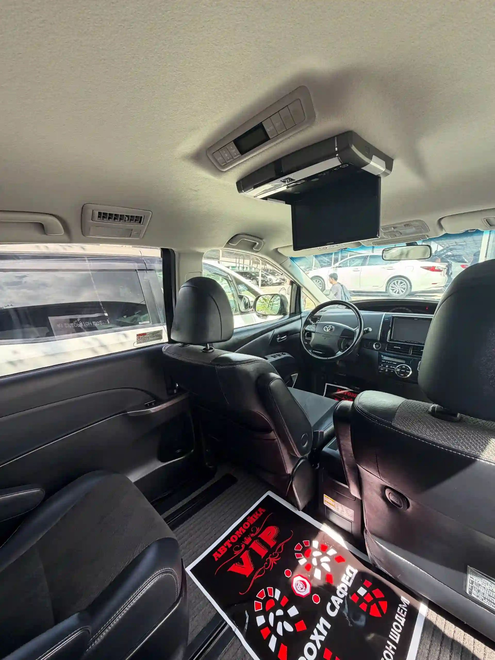 Toyota Estima 2016