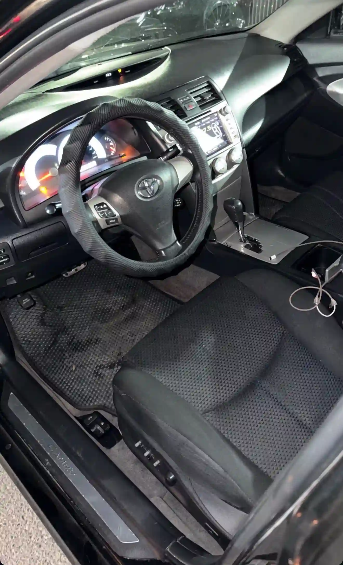 Toyota Camry 2011 — миниатюра 5