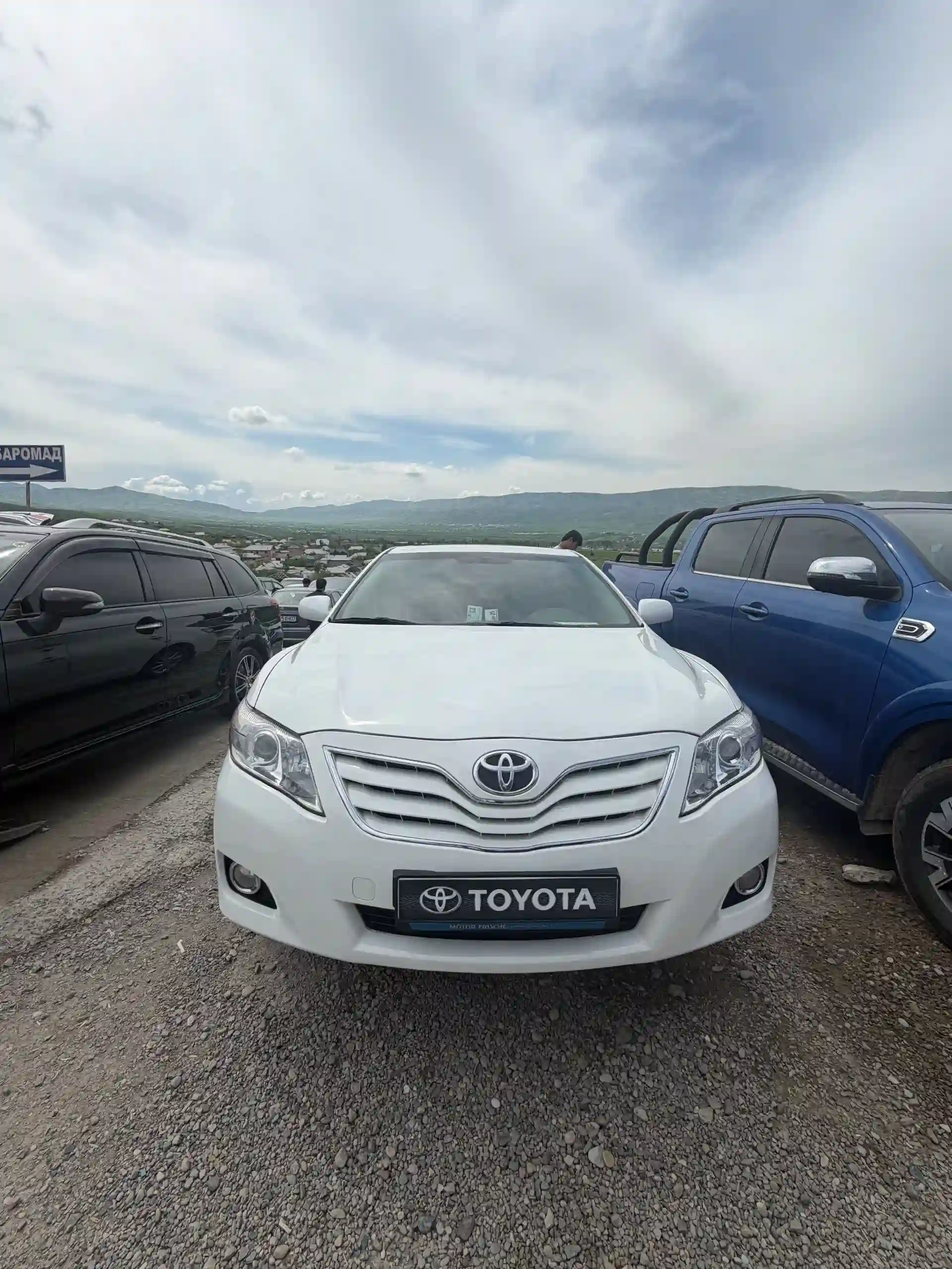 Toyota Camry 2011 — миниатюра 1