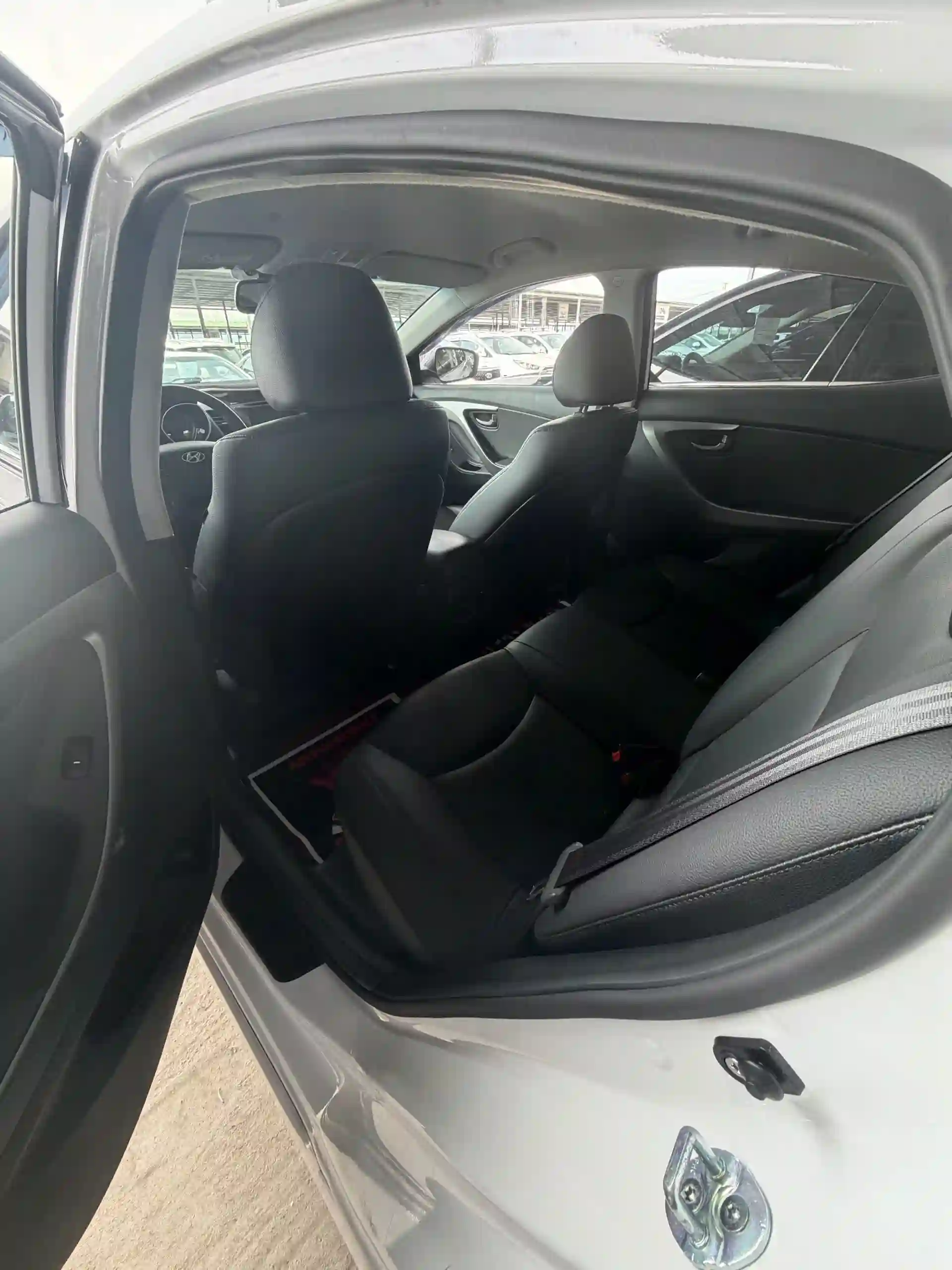 Hyundai Avante 2014 — миниатюра 4