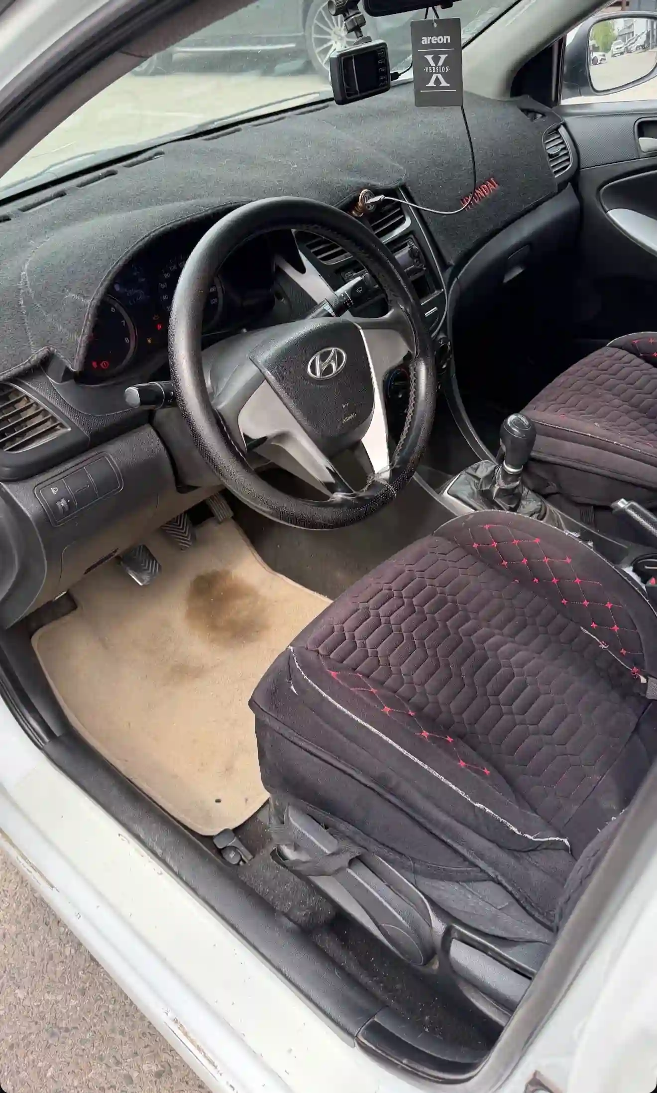 Hyundai Solaris 2015