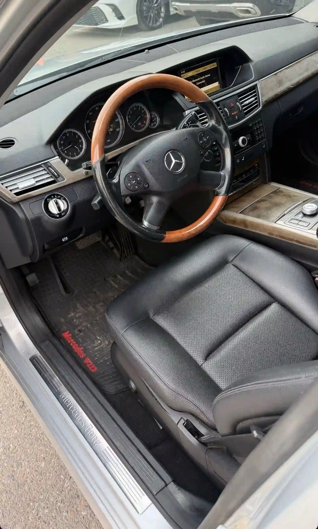 Mercedes-benz E class 2010 — миниатюра 5
