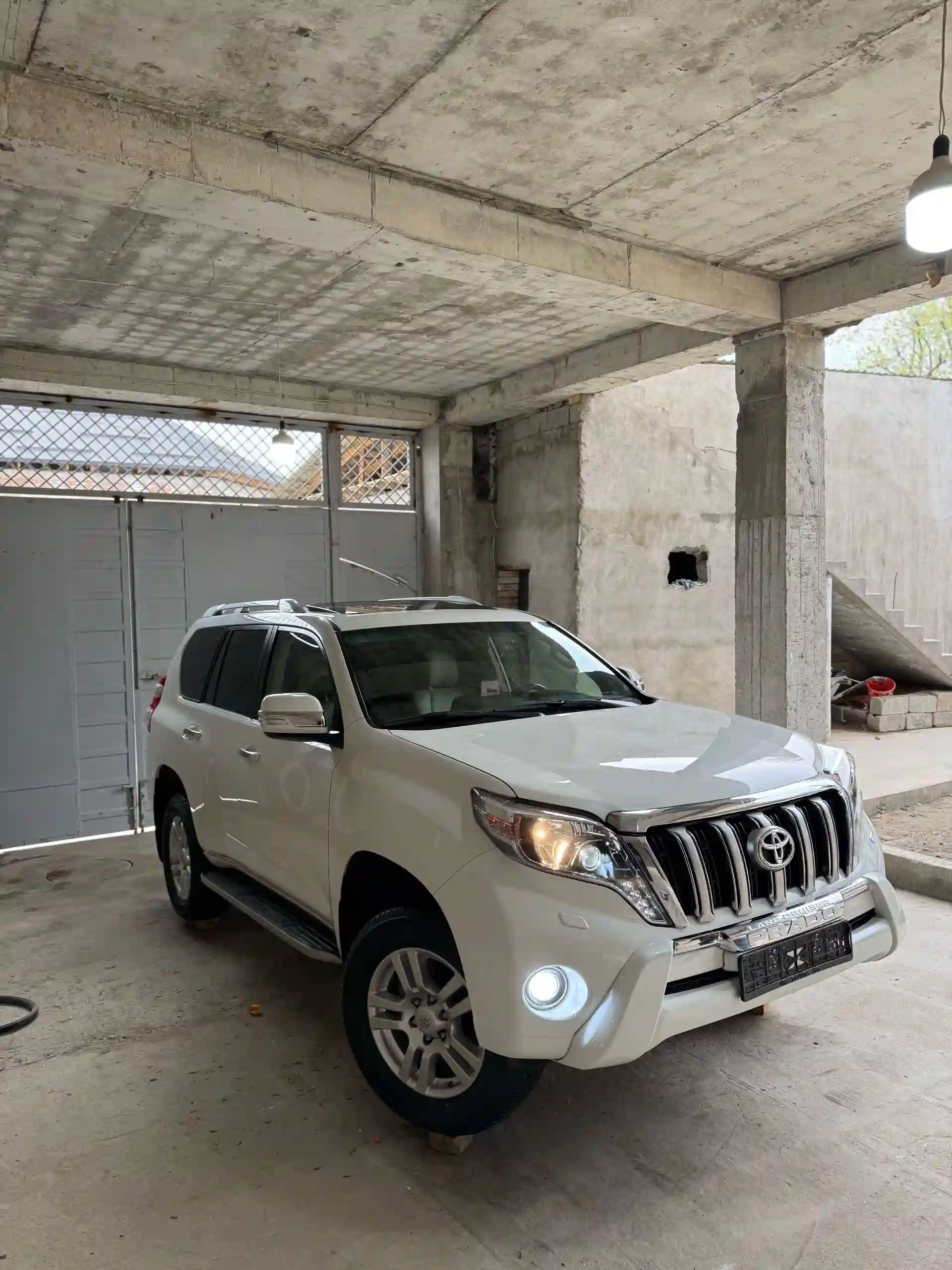 Toyota Land cruiser prado 2011