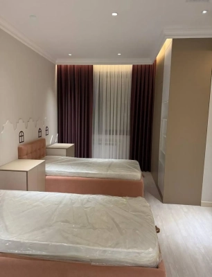 3-комн. квартира, 4 этаж, 115м², Спартак — миниатюра 1