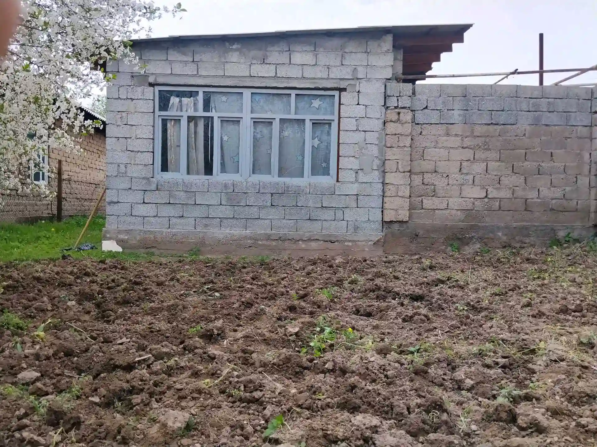 1-к квартира, 2 этаж, 35 м², Шахринав Богистон (садвинсавхоз)