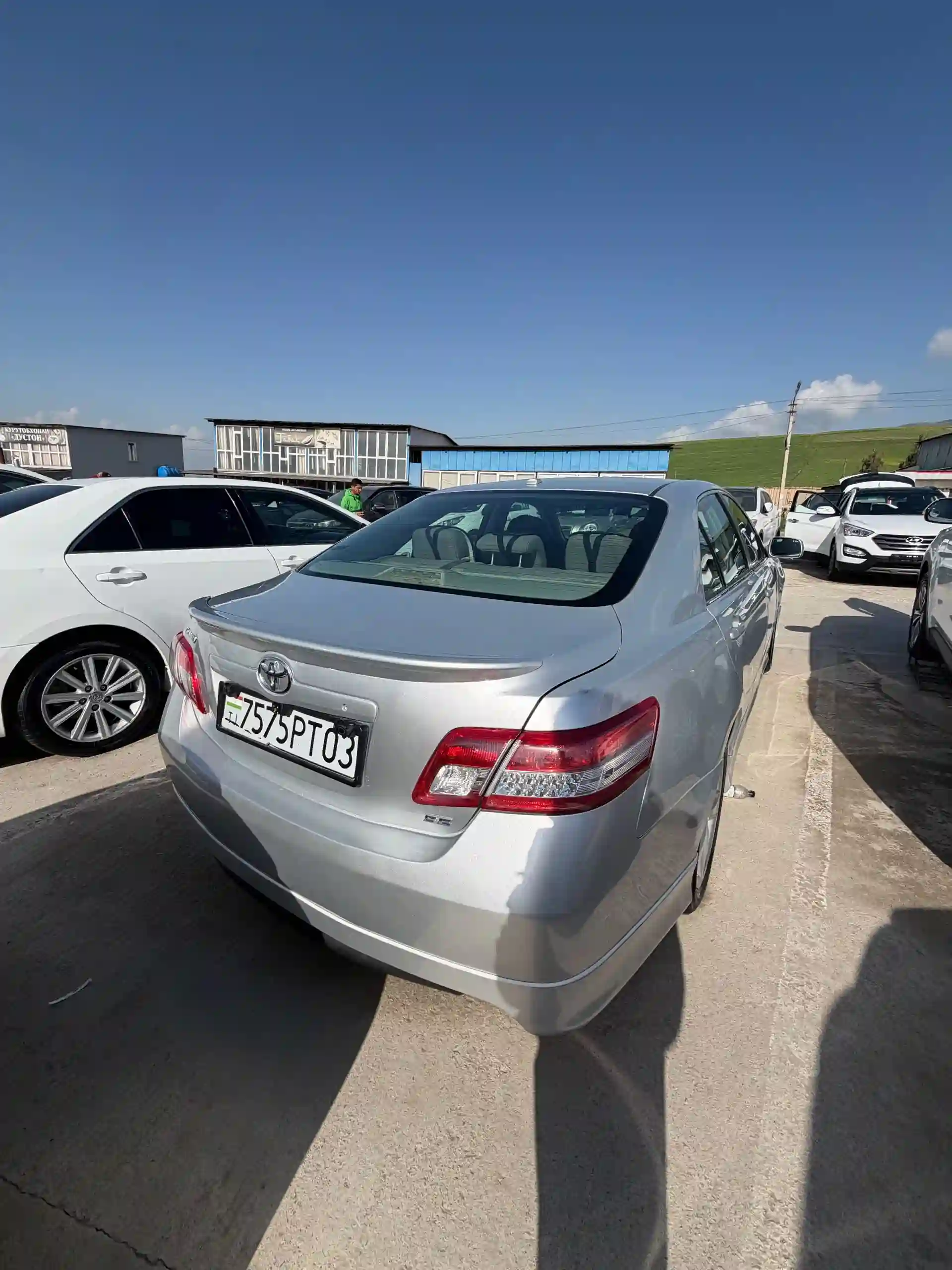 Toyota Camry 2011 — миниатюра 3