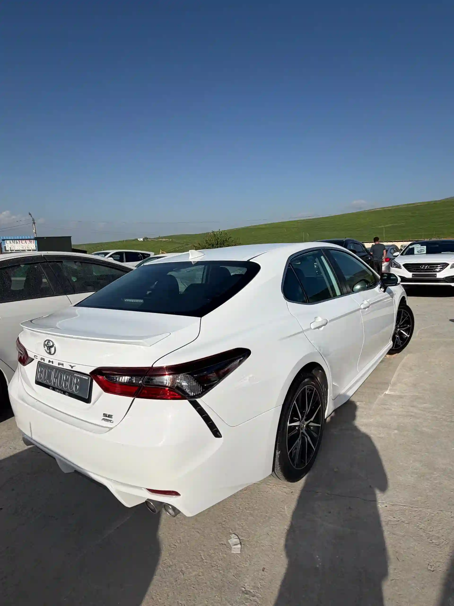Toyota Camry 2022 — миниатюра 3