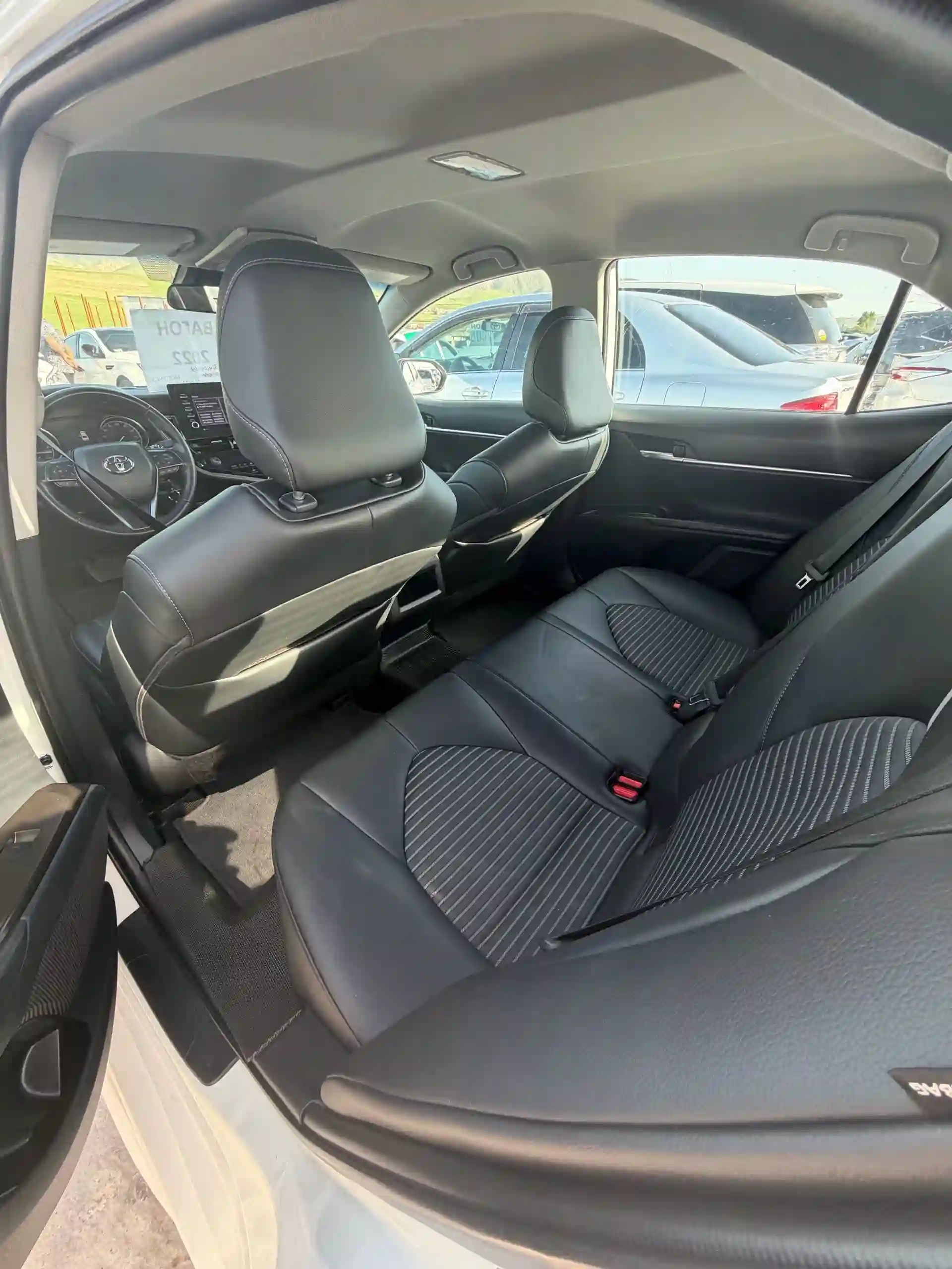 Toyota Camry 2022 — миниатюра 4