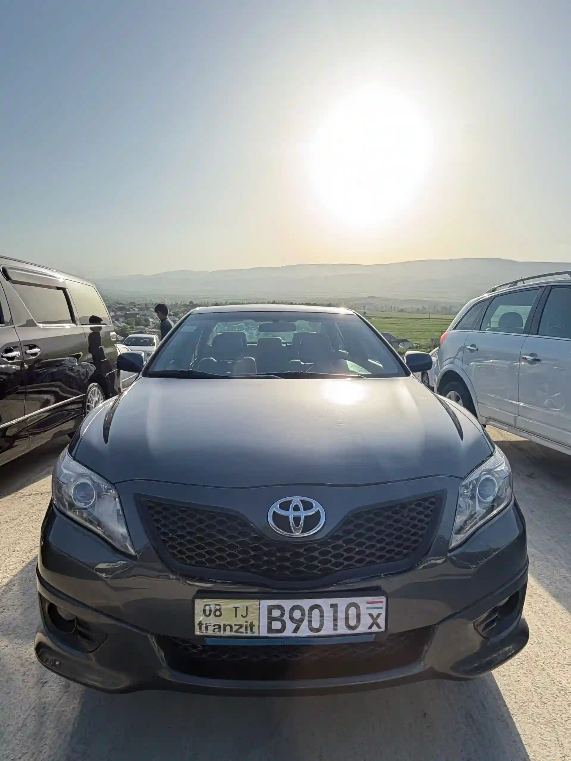 Toyota Camry 2010 — миниатюра 1