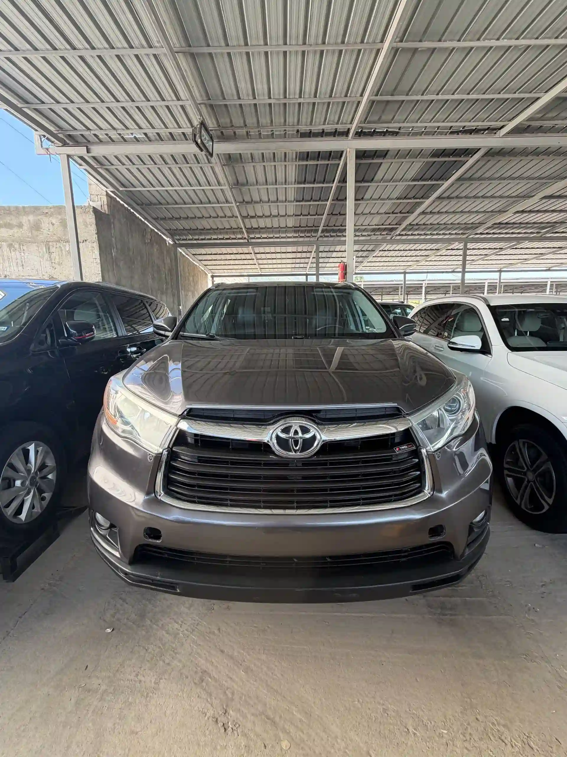 Toyota Kluger 2015