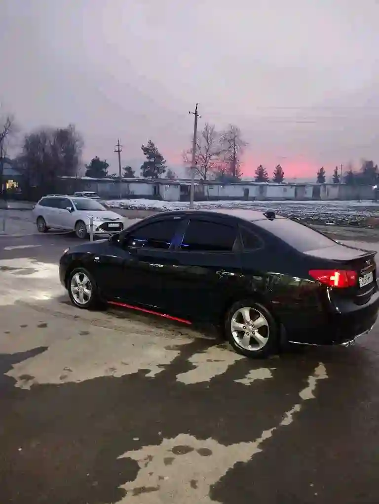 Hyundai Avante 2009
