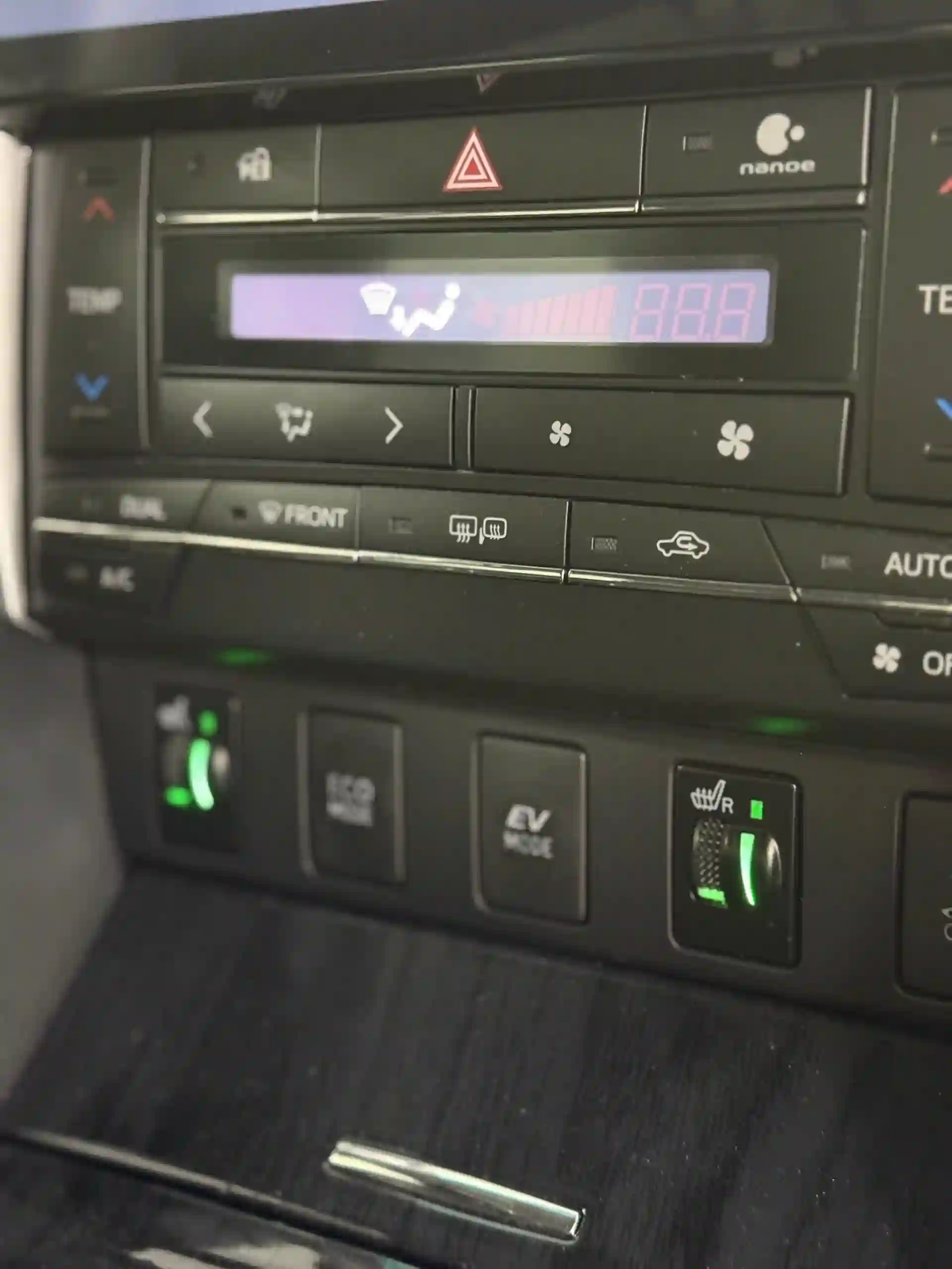 Toyota Camry 2015 — миниатюра 9
