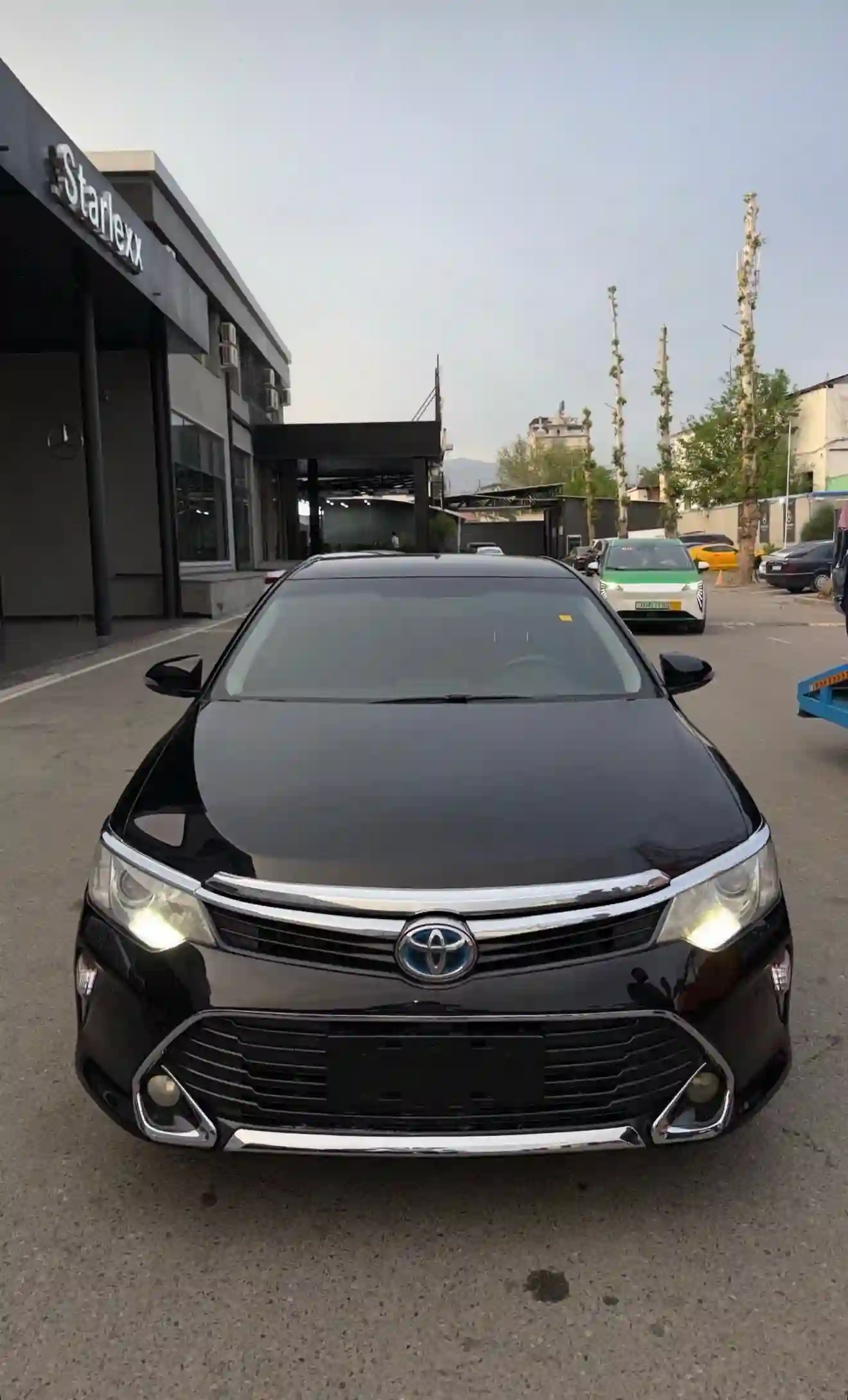 Toyota Camry 2016 — миниатюра 1