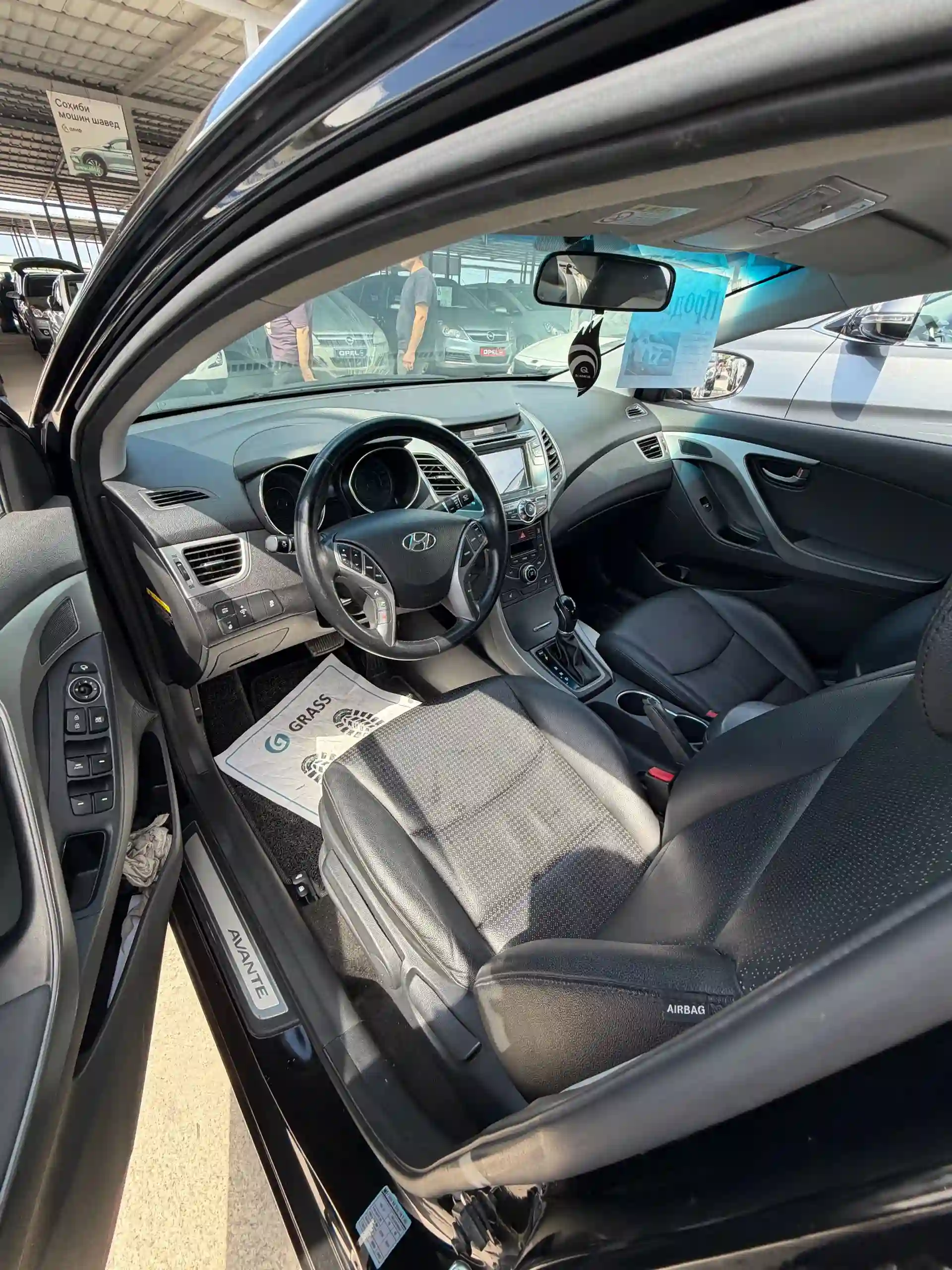 Hyundai Avante 2014