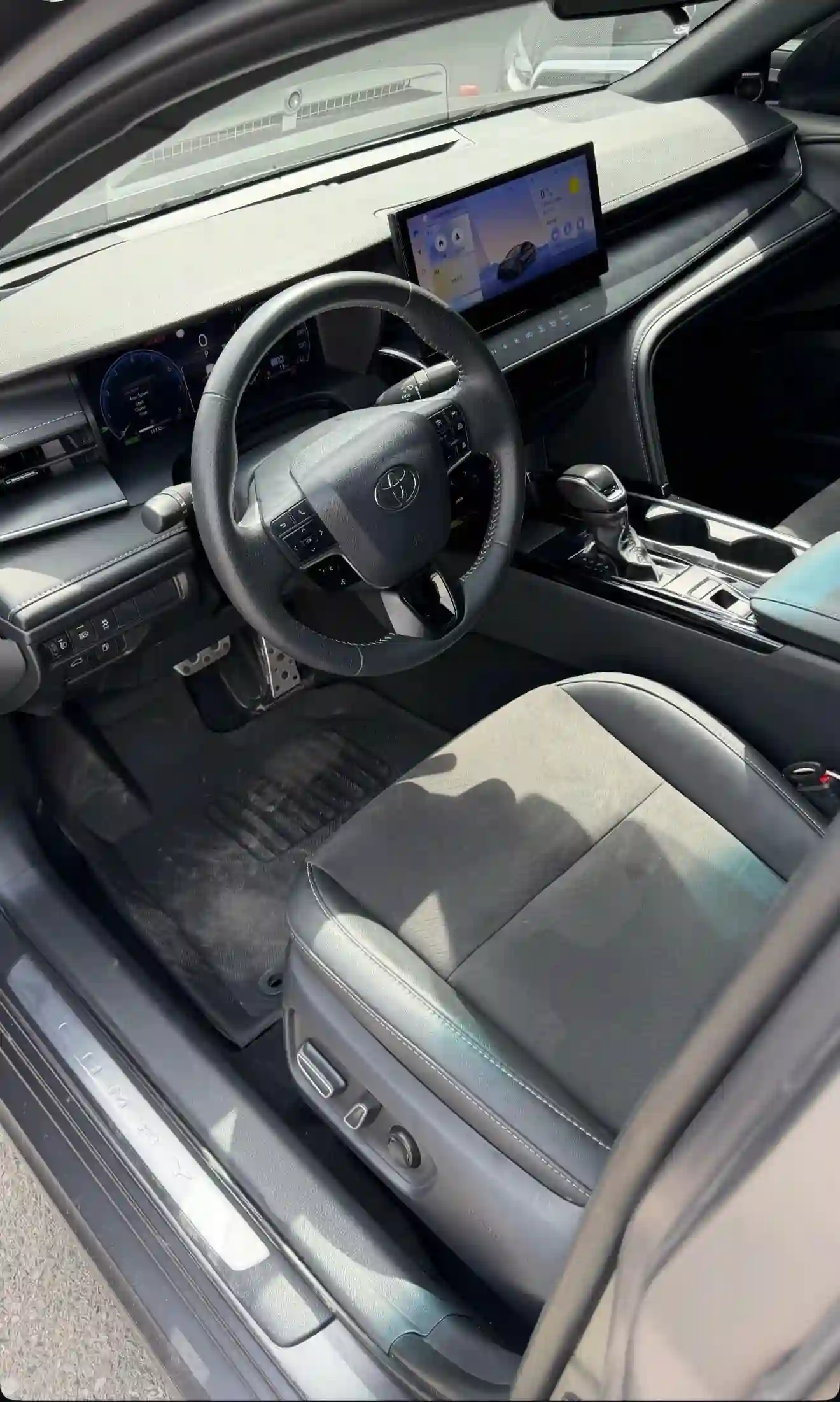 Toyota Camry 2025 — миниатюра 5