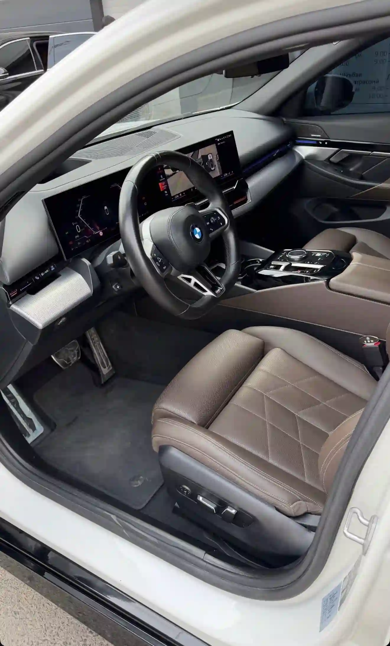 BMW 5 series 2024 — миниатюра 5