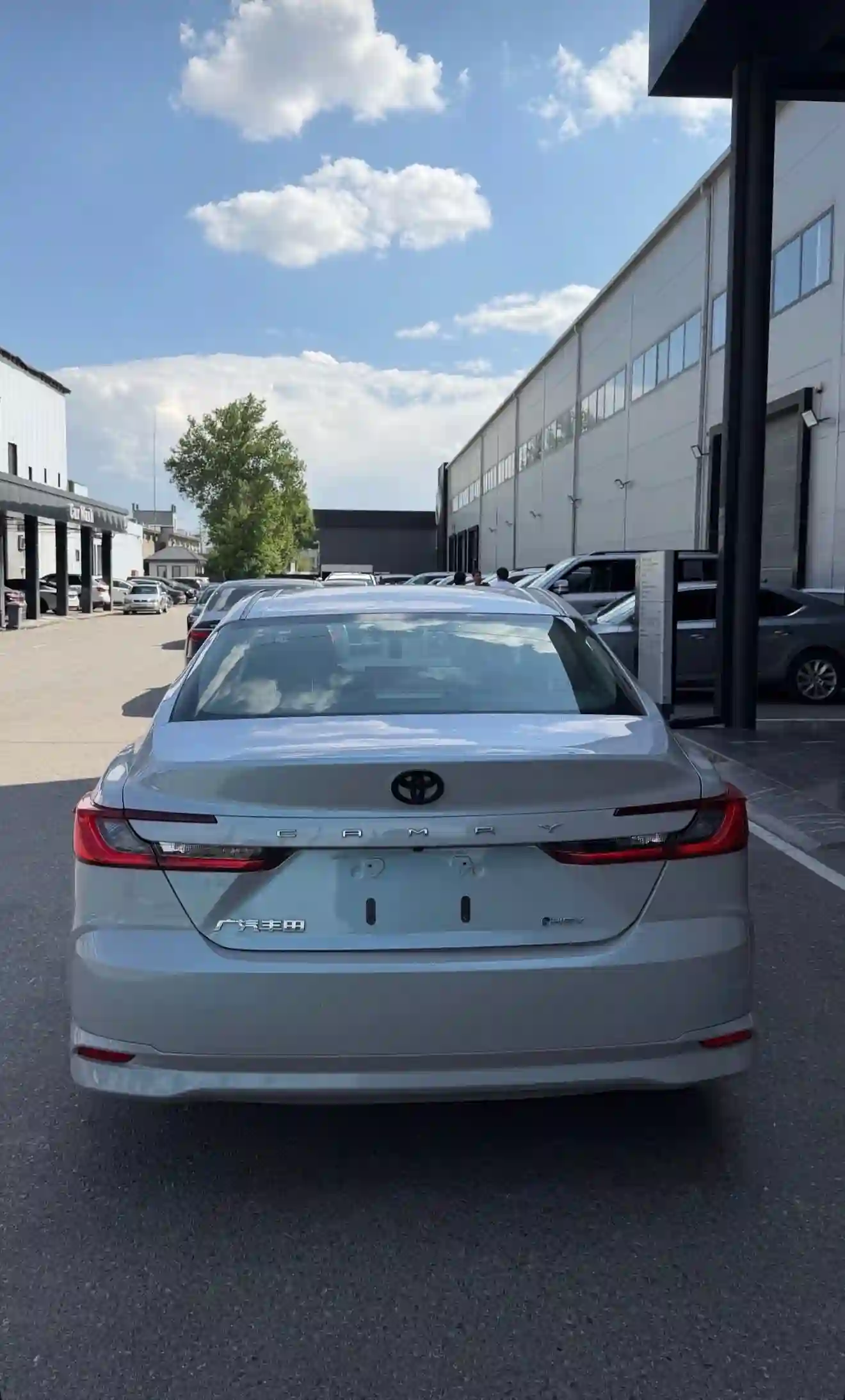 Toyota Camry 2025 — миниатюра 3