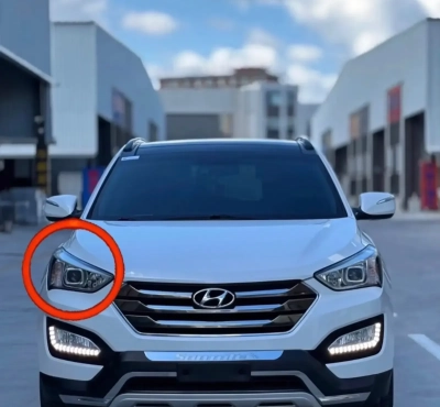 Фара Hyundai SantaFe 2014-