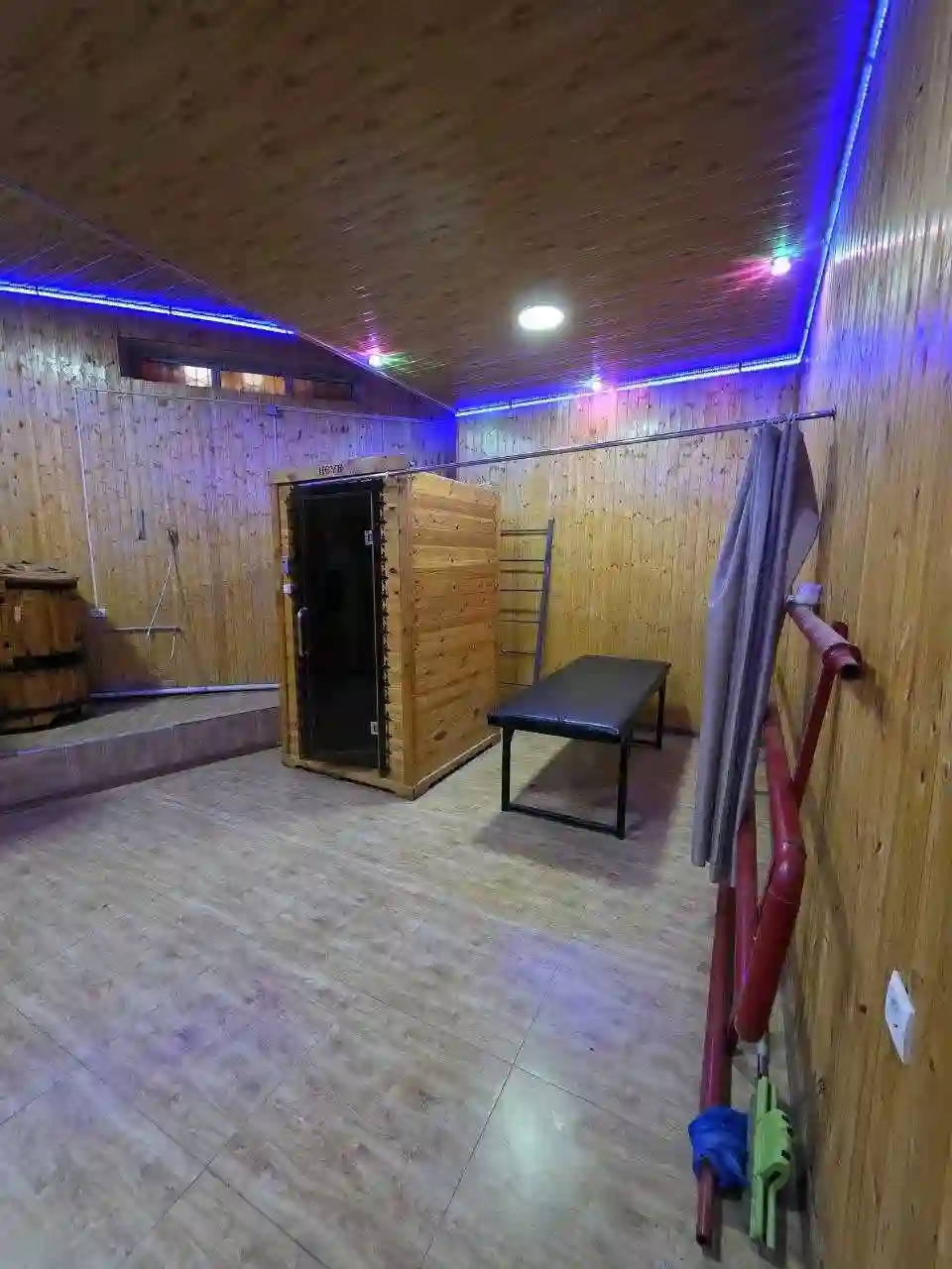 3-к квартира, Цокольный этаж, 140 м², Сино