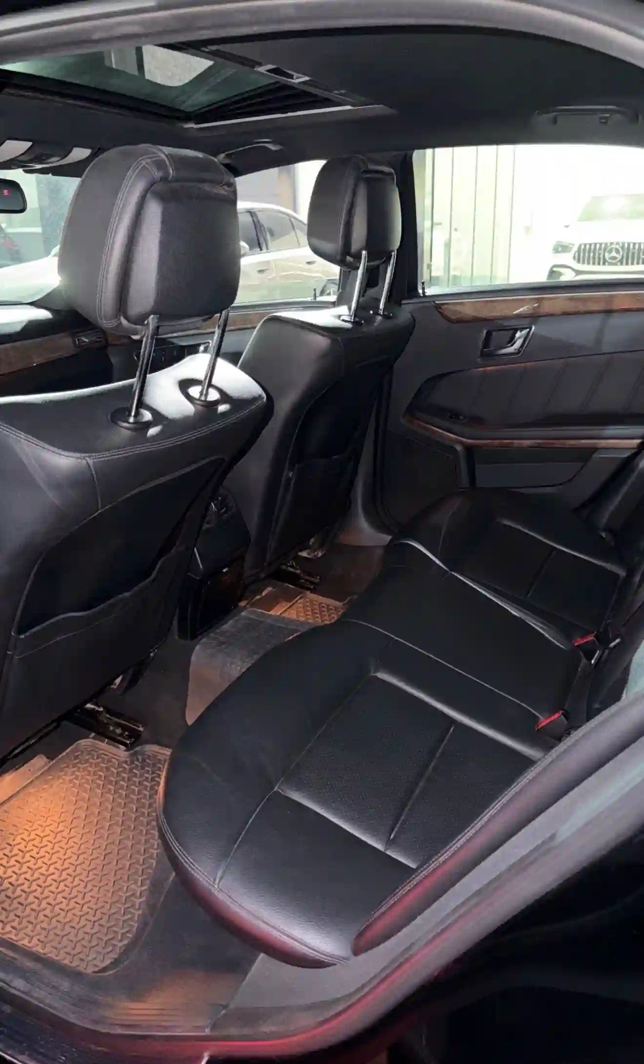 Mercedes-benz E class 2010