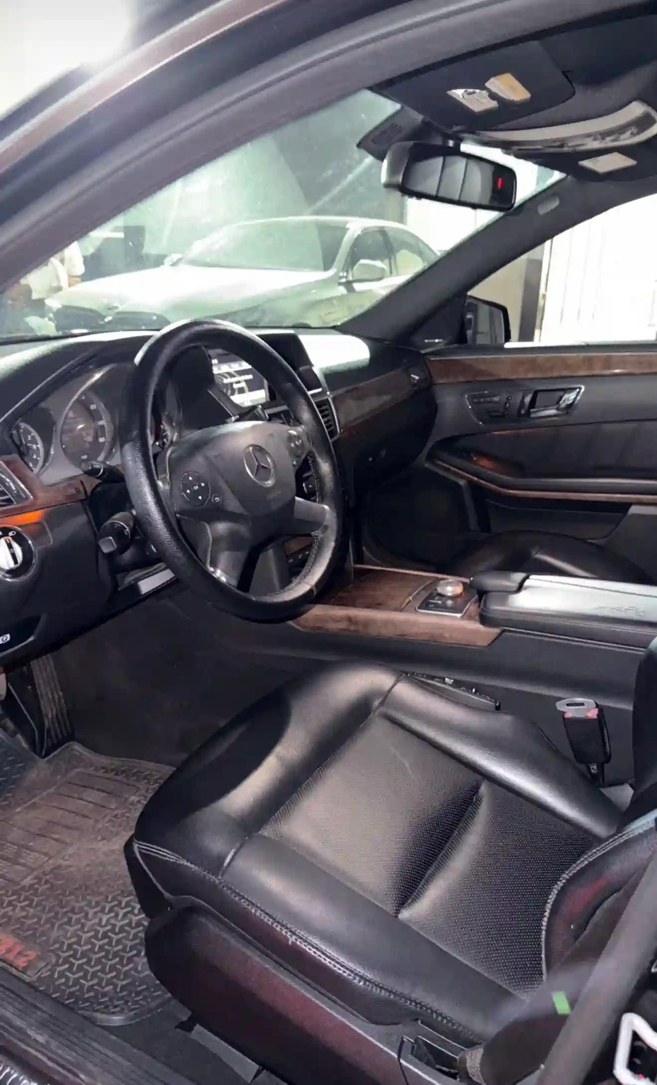 Mercedes-benz E class 2010