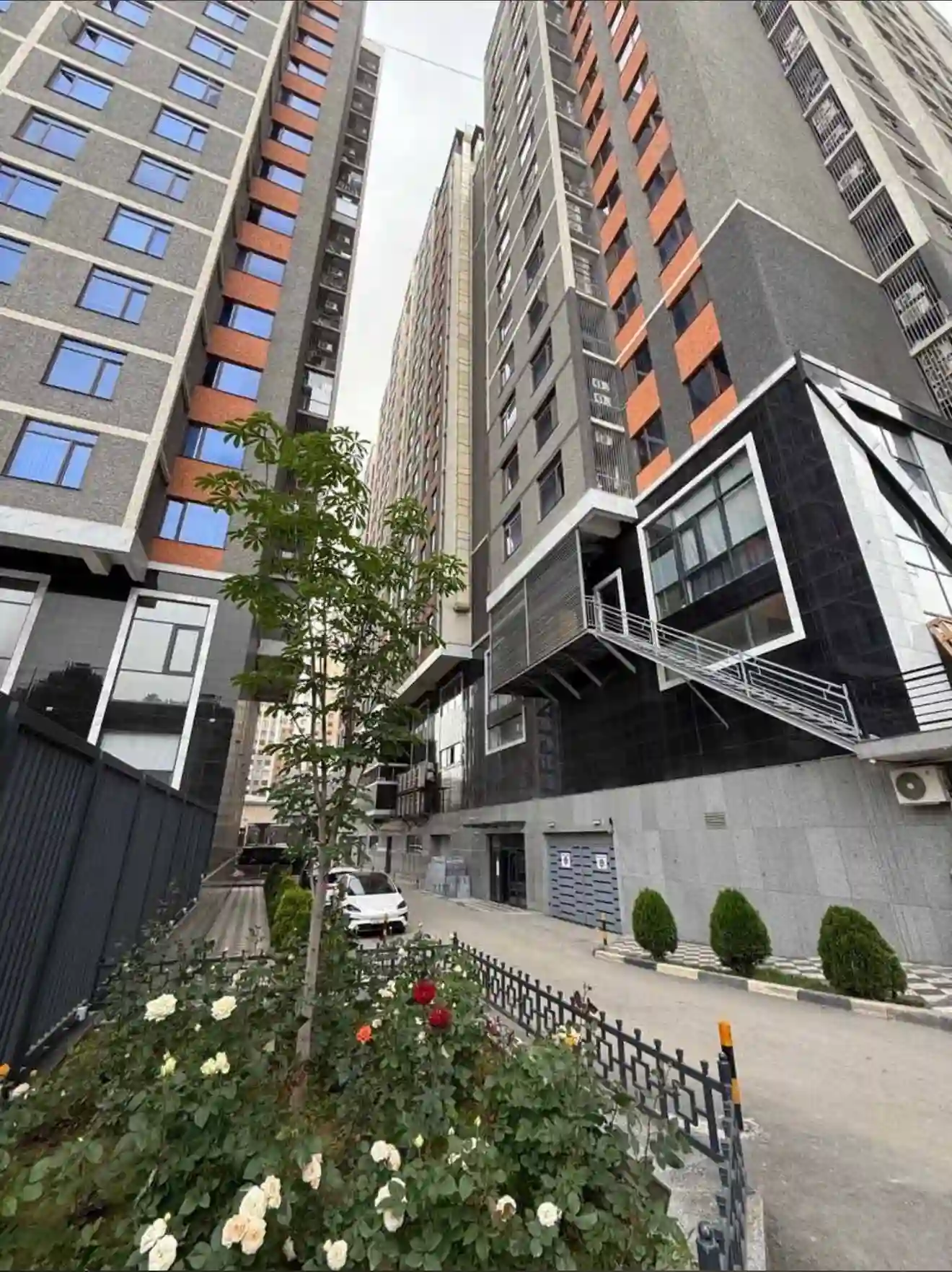 3-к квартира, 12 этаж, 110 м², И Сомони