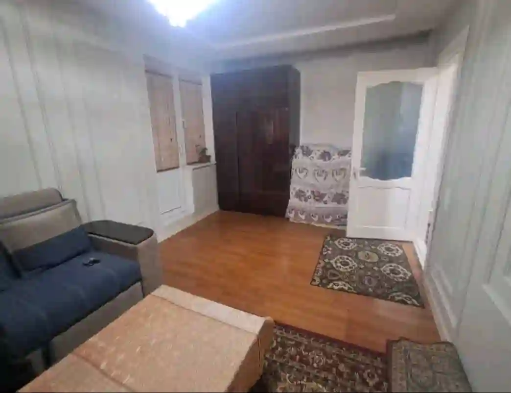 1-к квартира, 4 этаж, 33 м², 8мкр — миниатюра 7