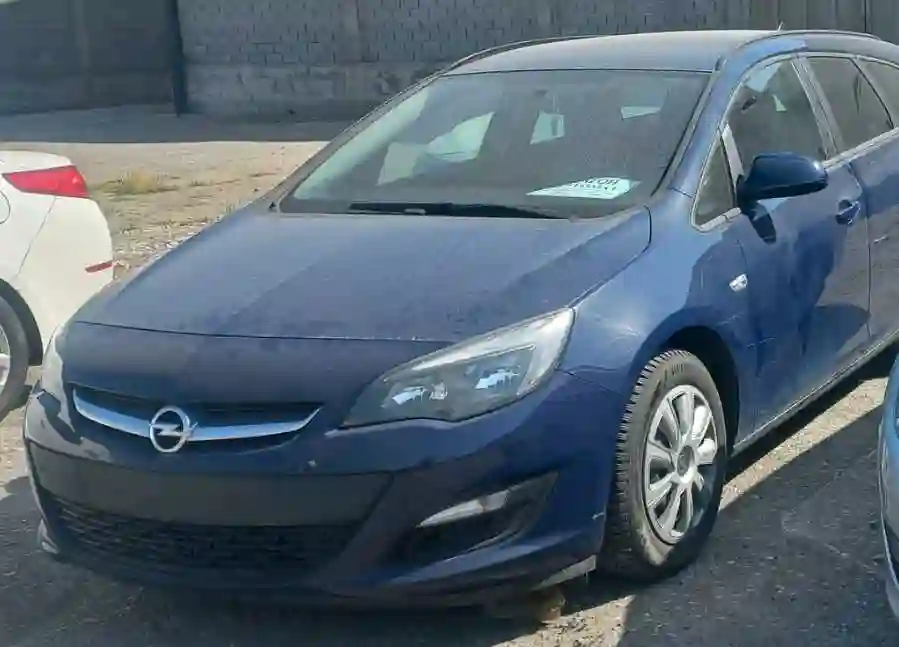 Opel Astra j 2014