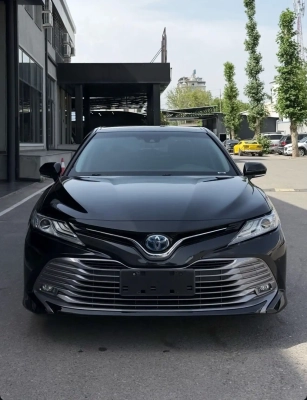 Toyota Camry 2018 — миниатюра 1