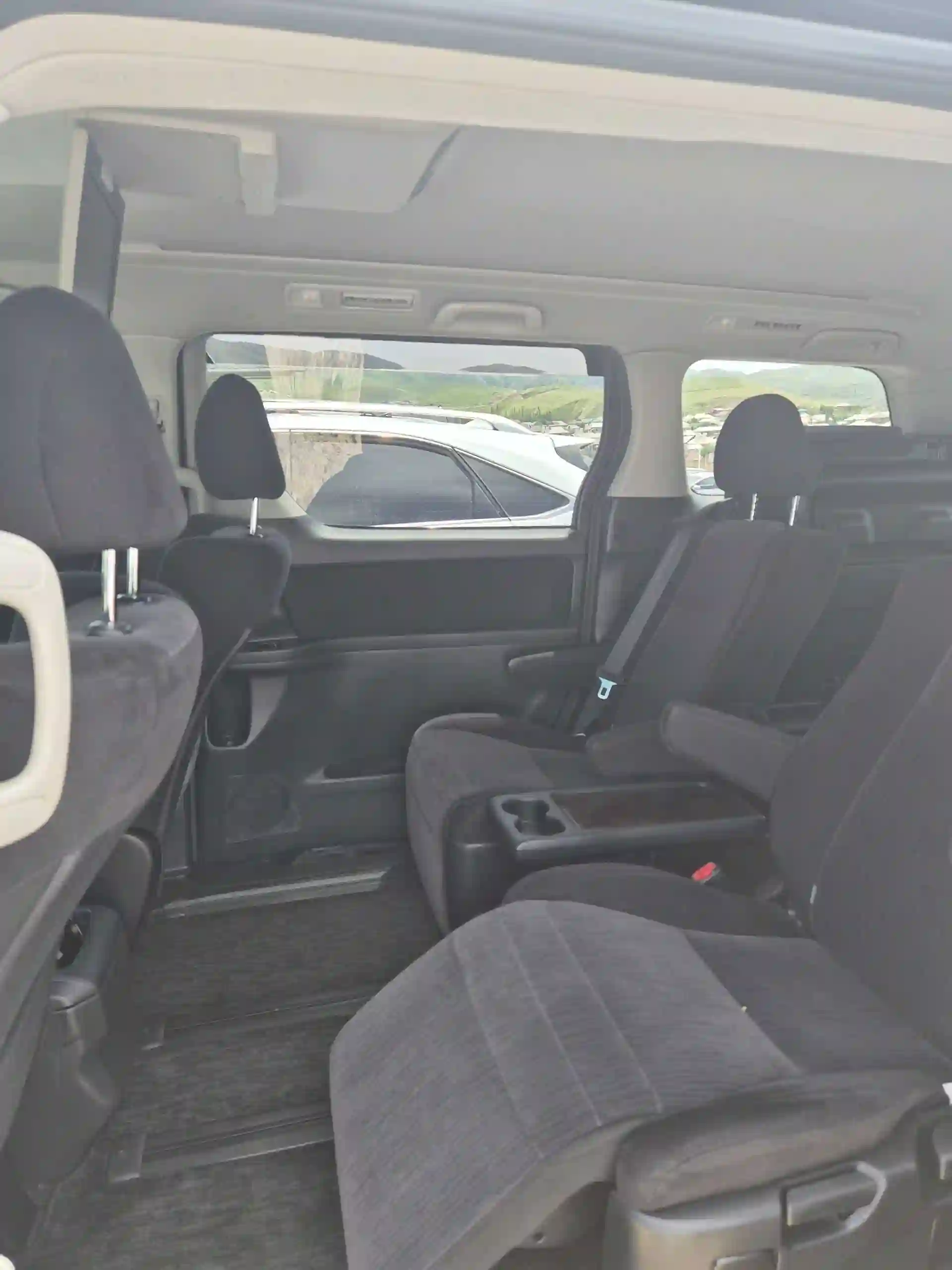 Toyota Vellfire 2014