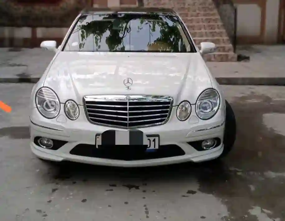 Mercedes-benz E class 2009