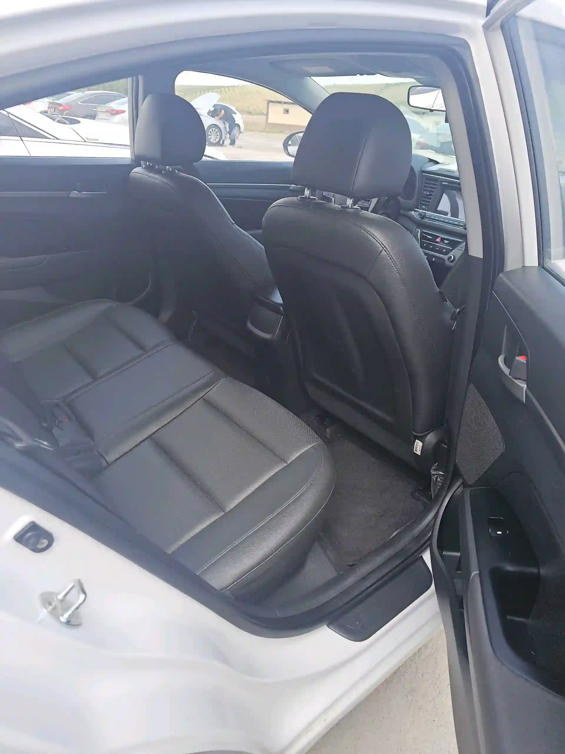 Hyundai Avante 2014 — миниатюра 7