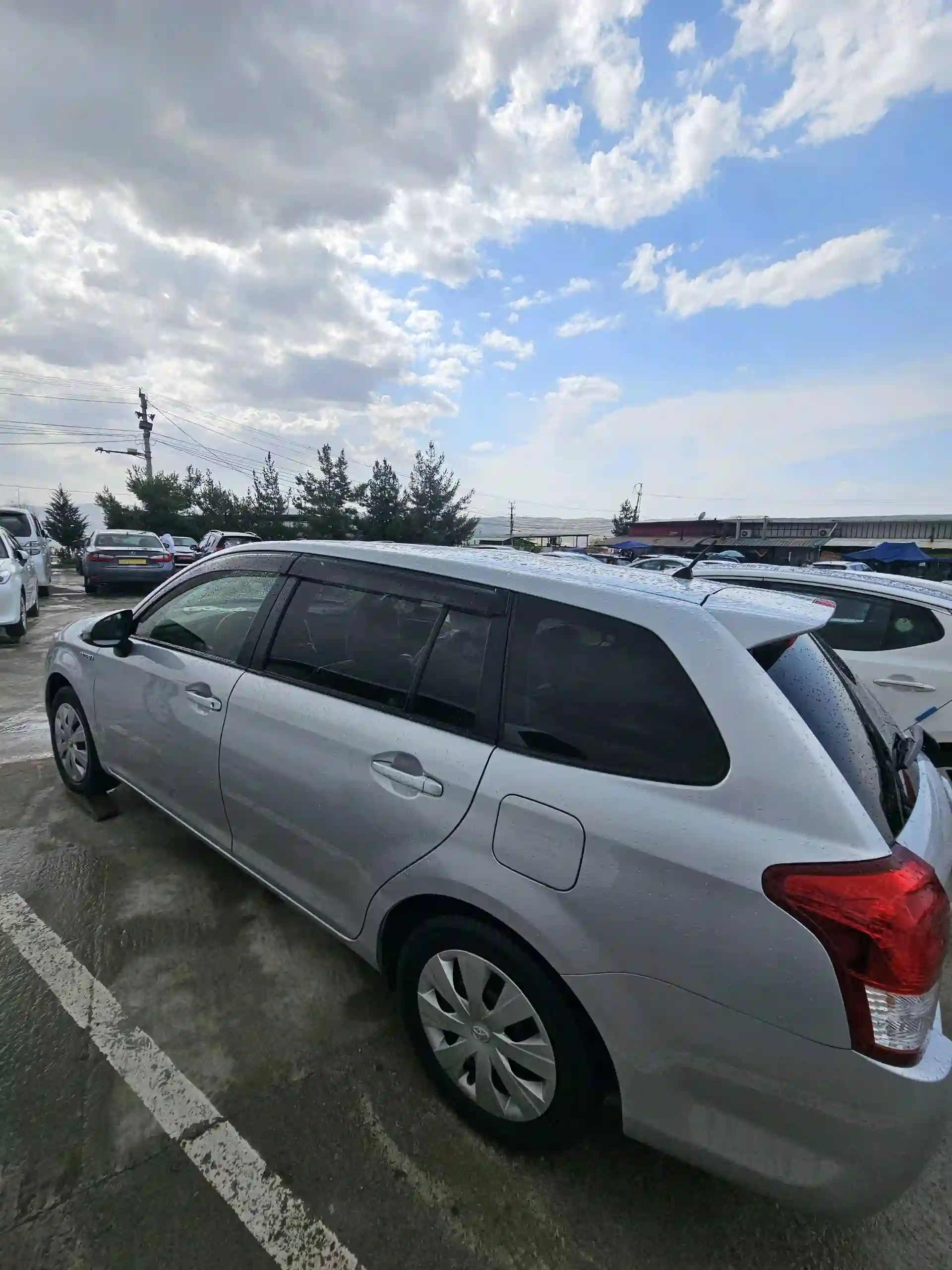 Toyota Fielder 2014