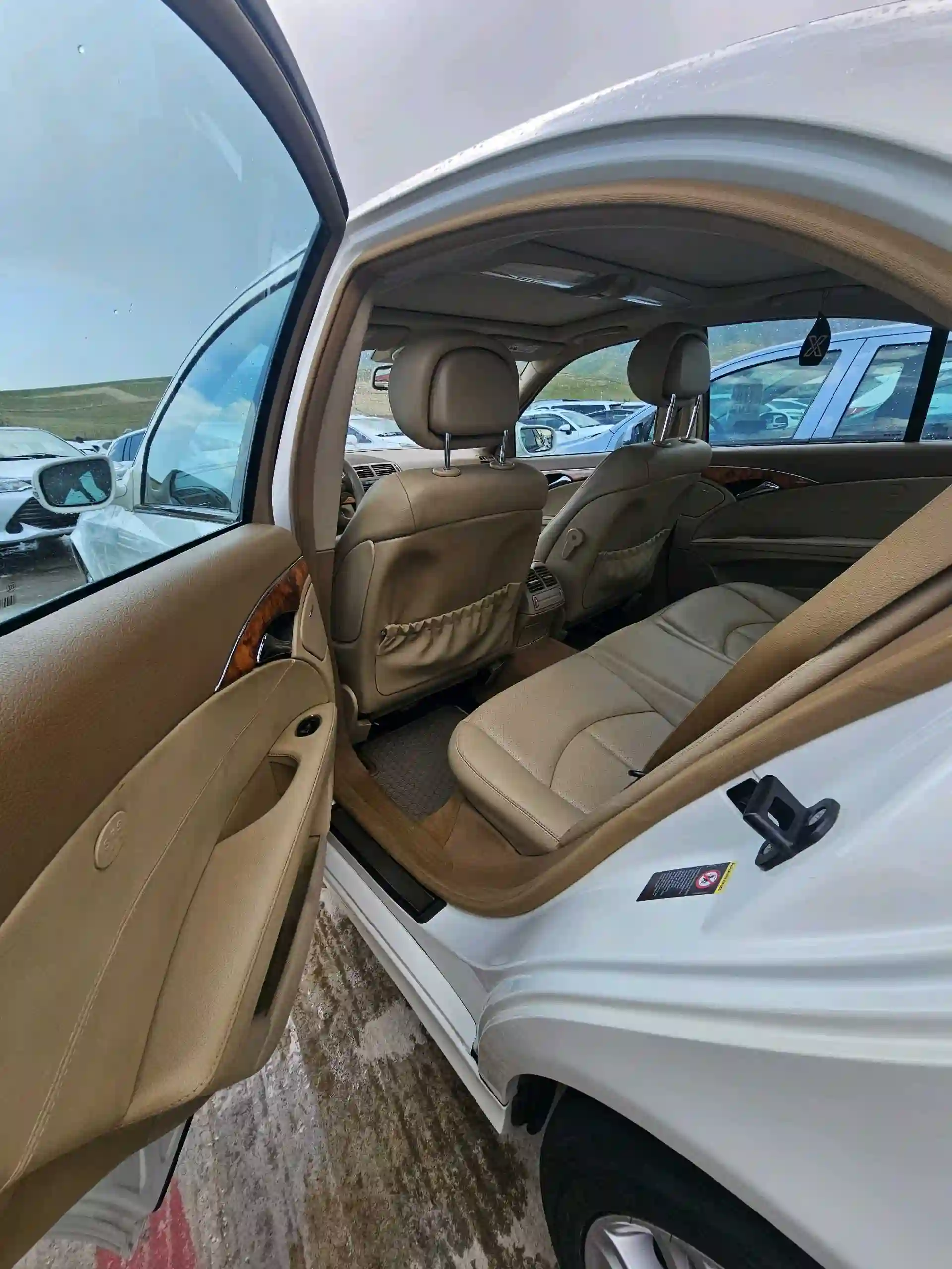 Mercedes-benz E class 2008