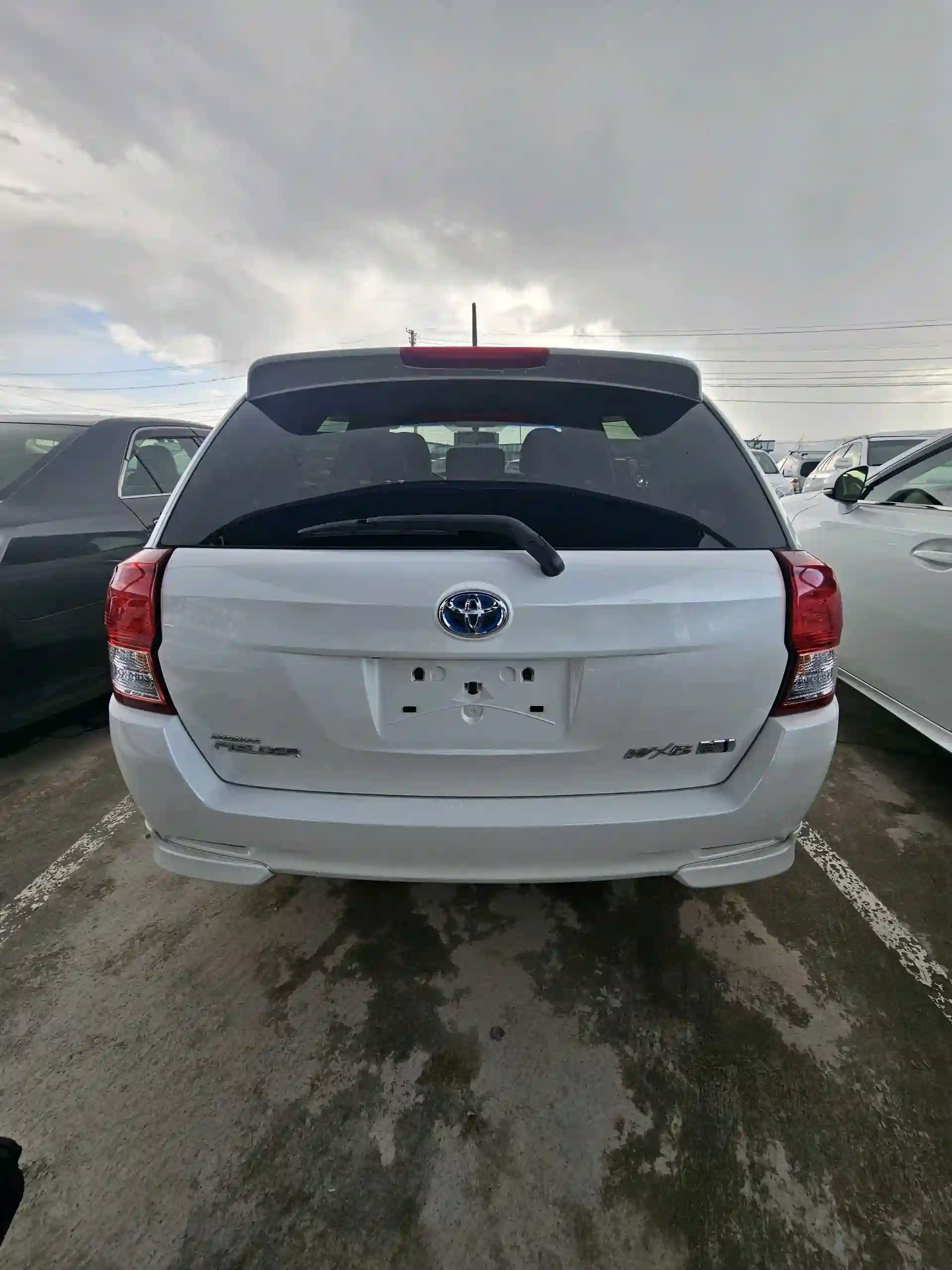 Toyota Fielder 2014