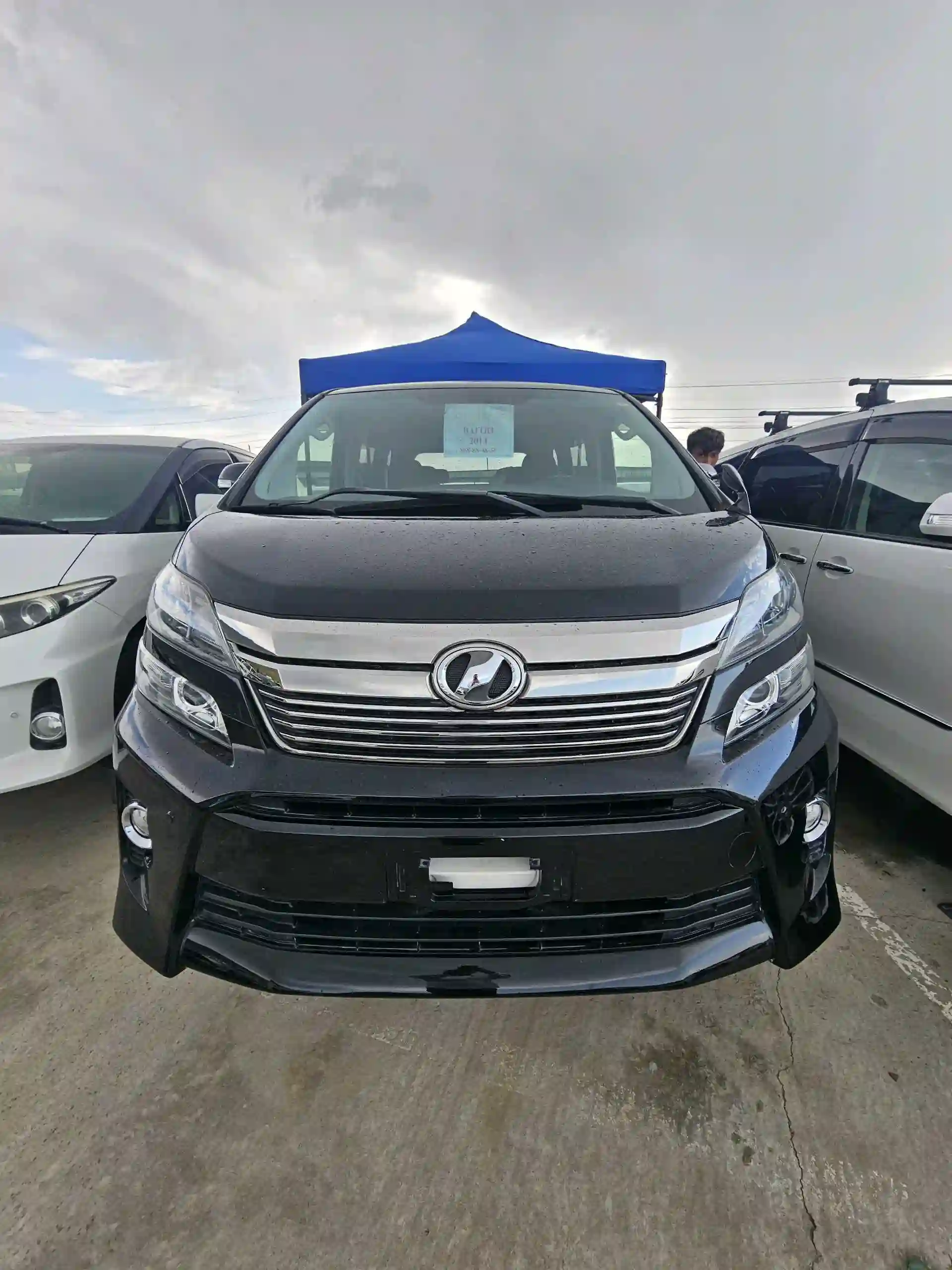 Toyota Vellfire 2014