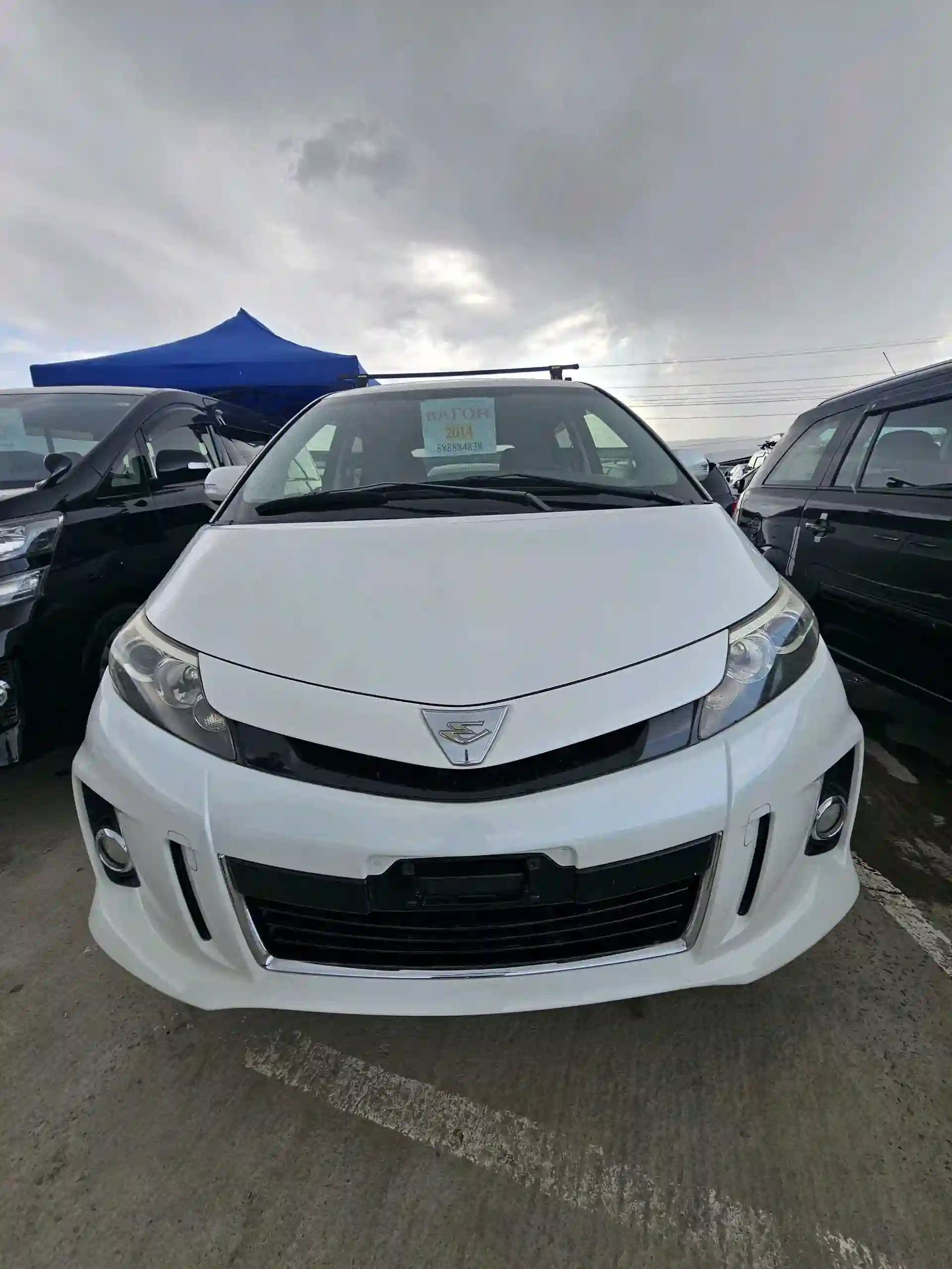 Toyota Estima 2014