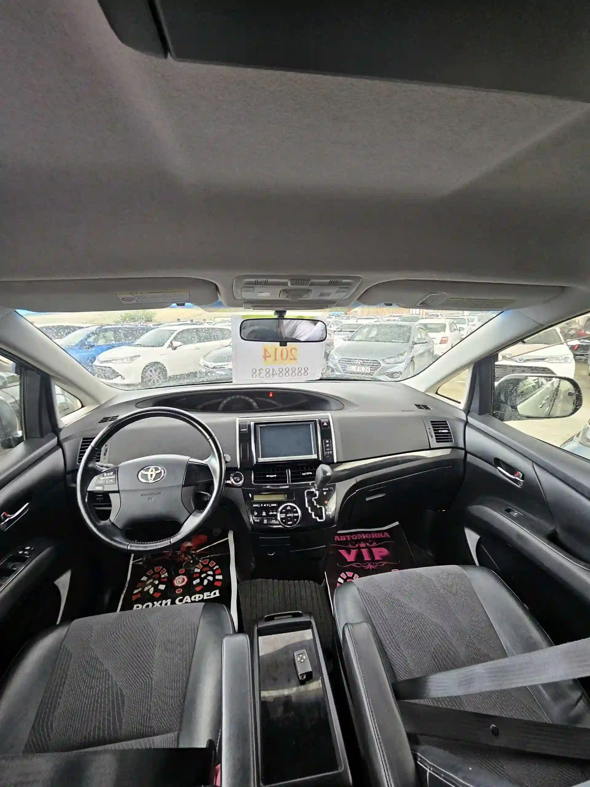 Toyota Estima 2014