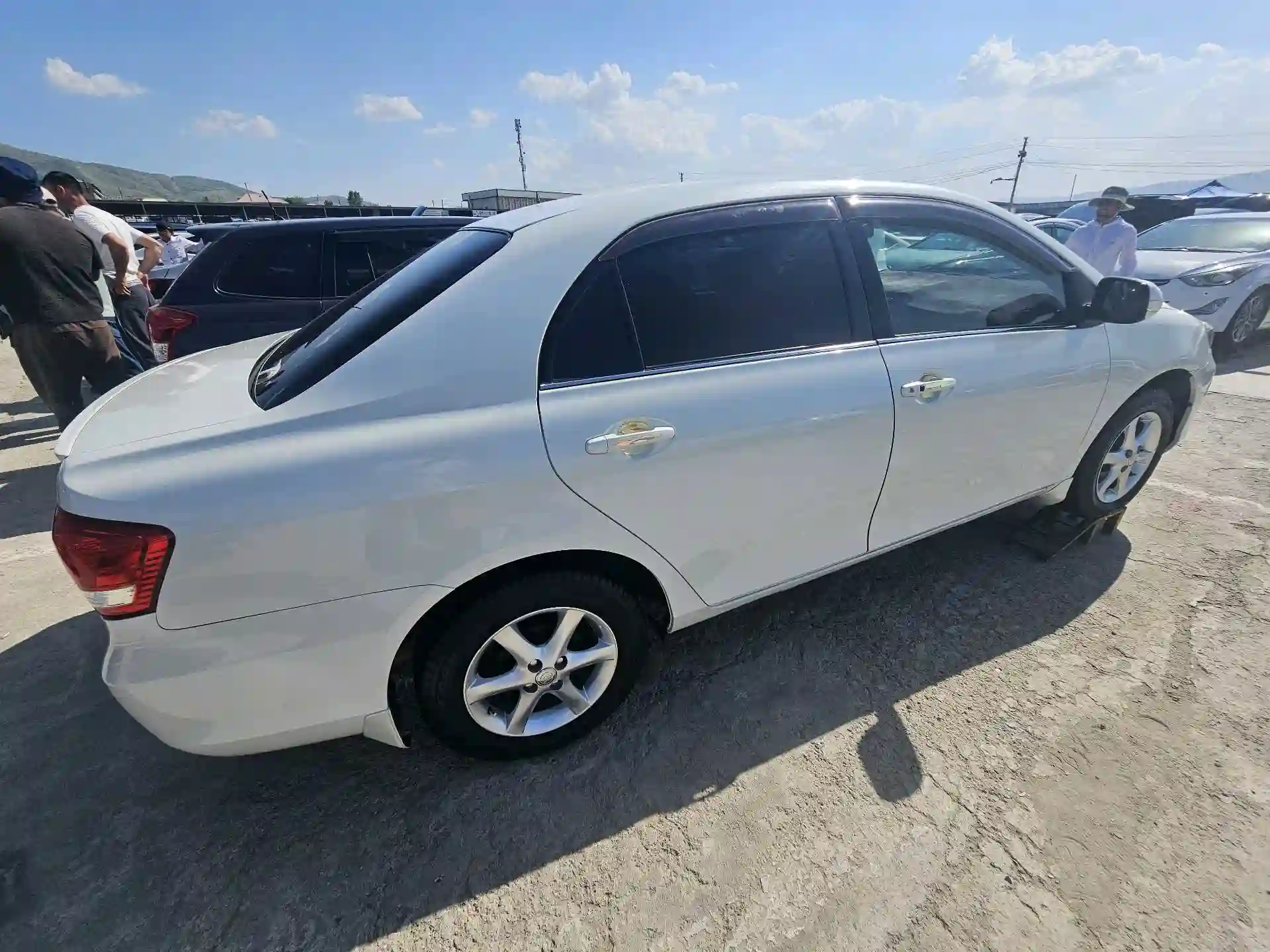 Toyota Axio 2011