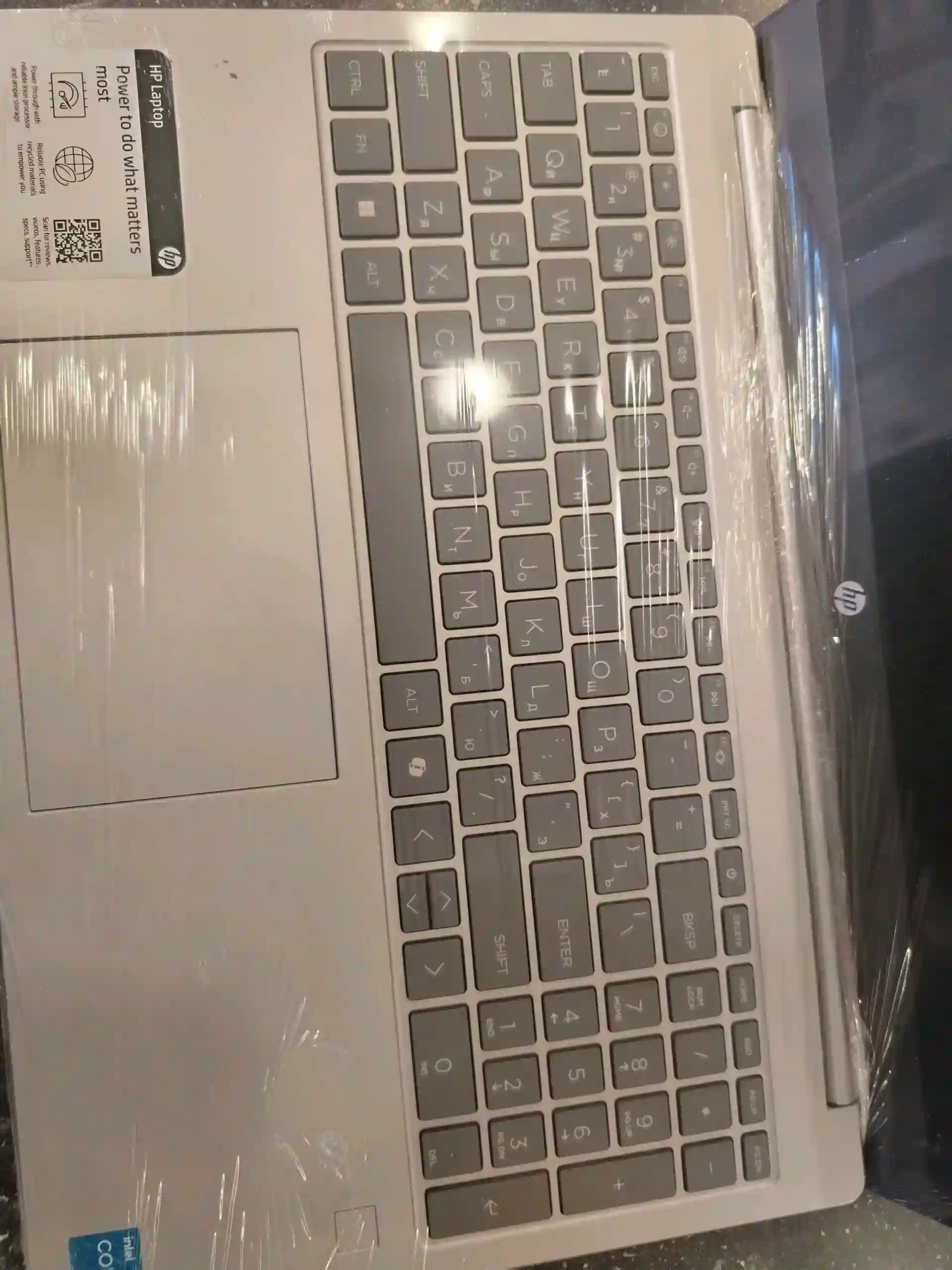 hp laptop/Intel core i3-N305/ram 8gb/SSD 256gb