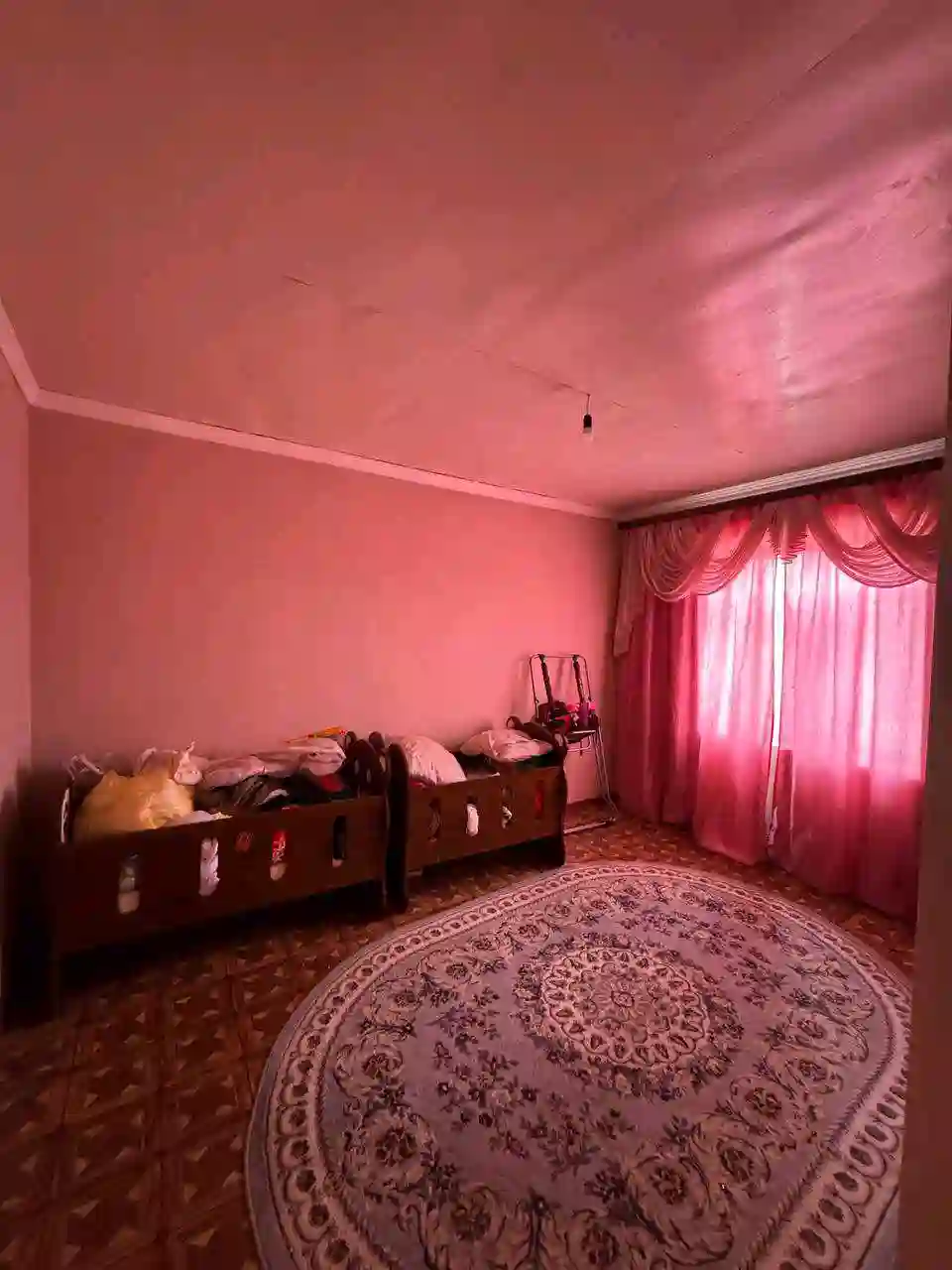 2 этажный, 9-комн. дом, 300 м², 6 соток, ул.Б.Рахимзода 32а
