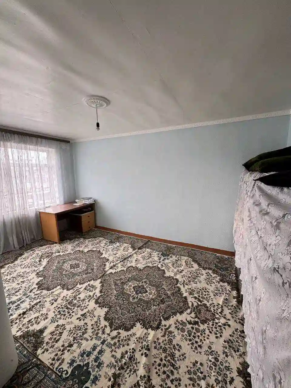 2 этажный, 9-комн. дом, 300 м², 6 соток, ул.Б.Рахимзода 32а