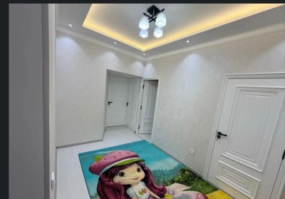 4-комн. квартира, 2 этаж, 100м², Сино — миниатюра 1