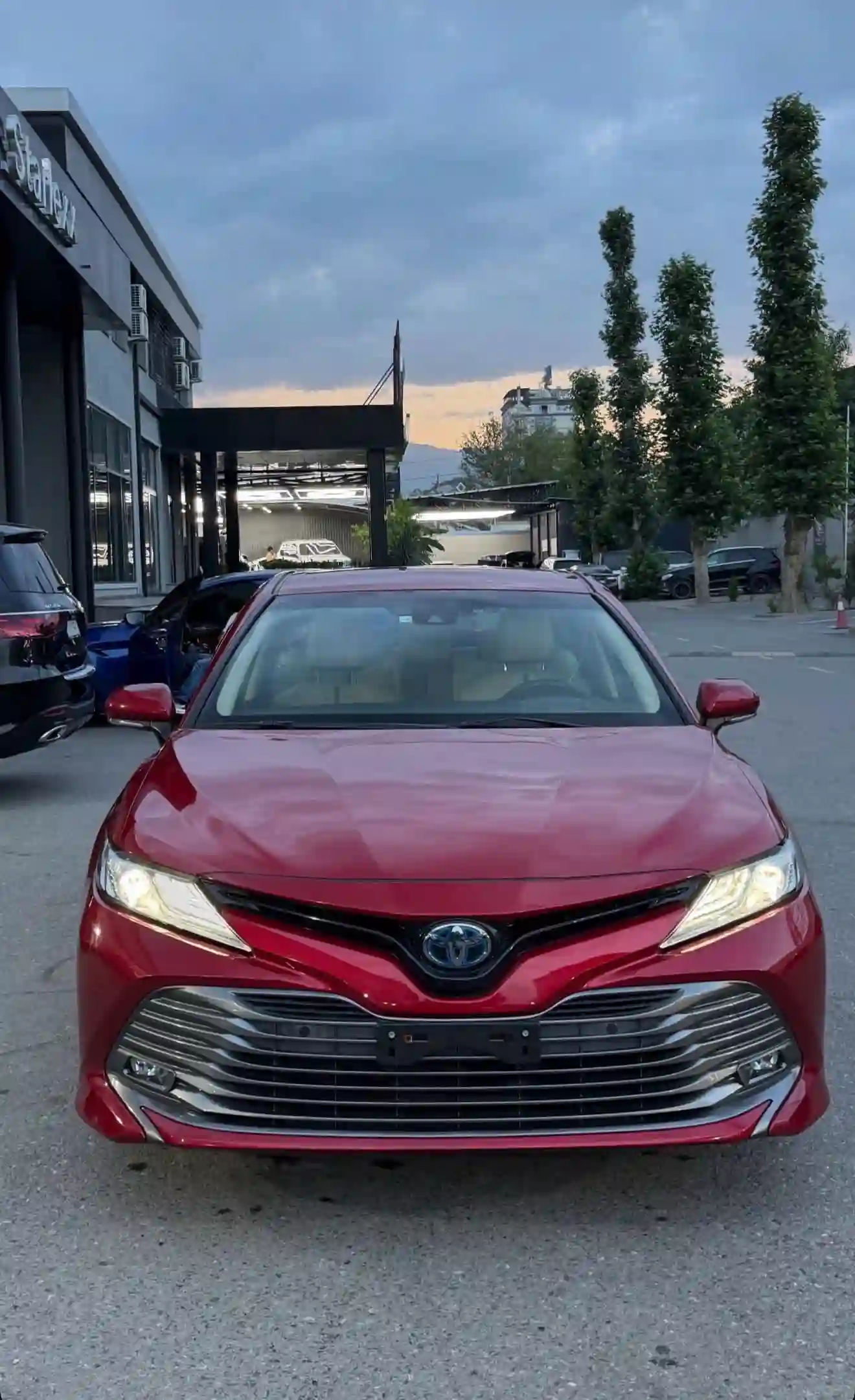 Toyota Camry 2018 — миниатюра 1