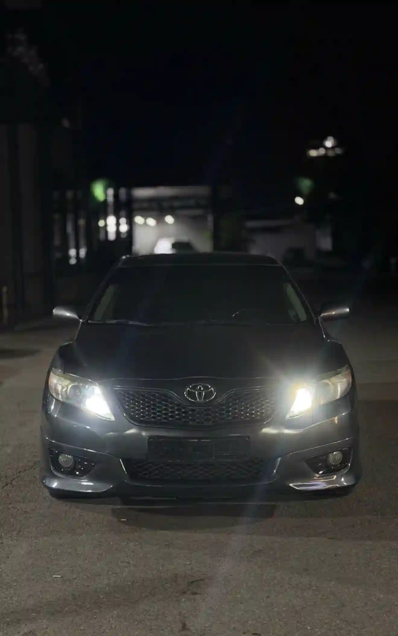 Toyota Camry 2010 — миниатюра 1