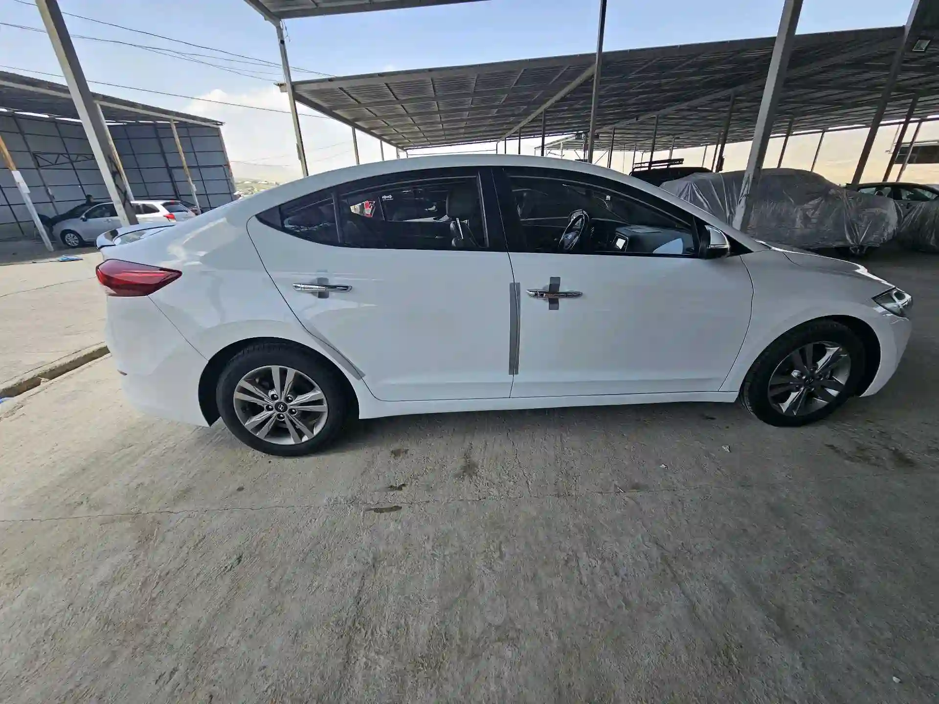 Hyundai Avante 2015 — миниатюра 4