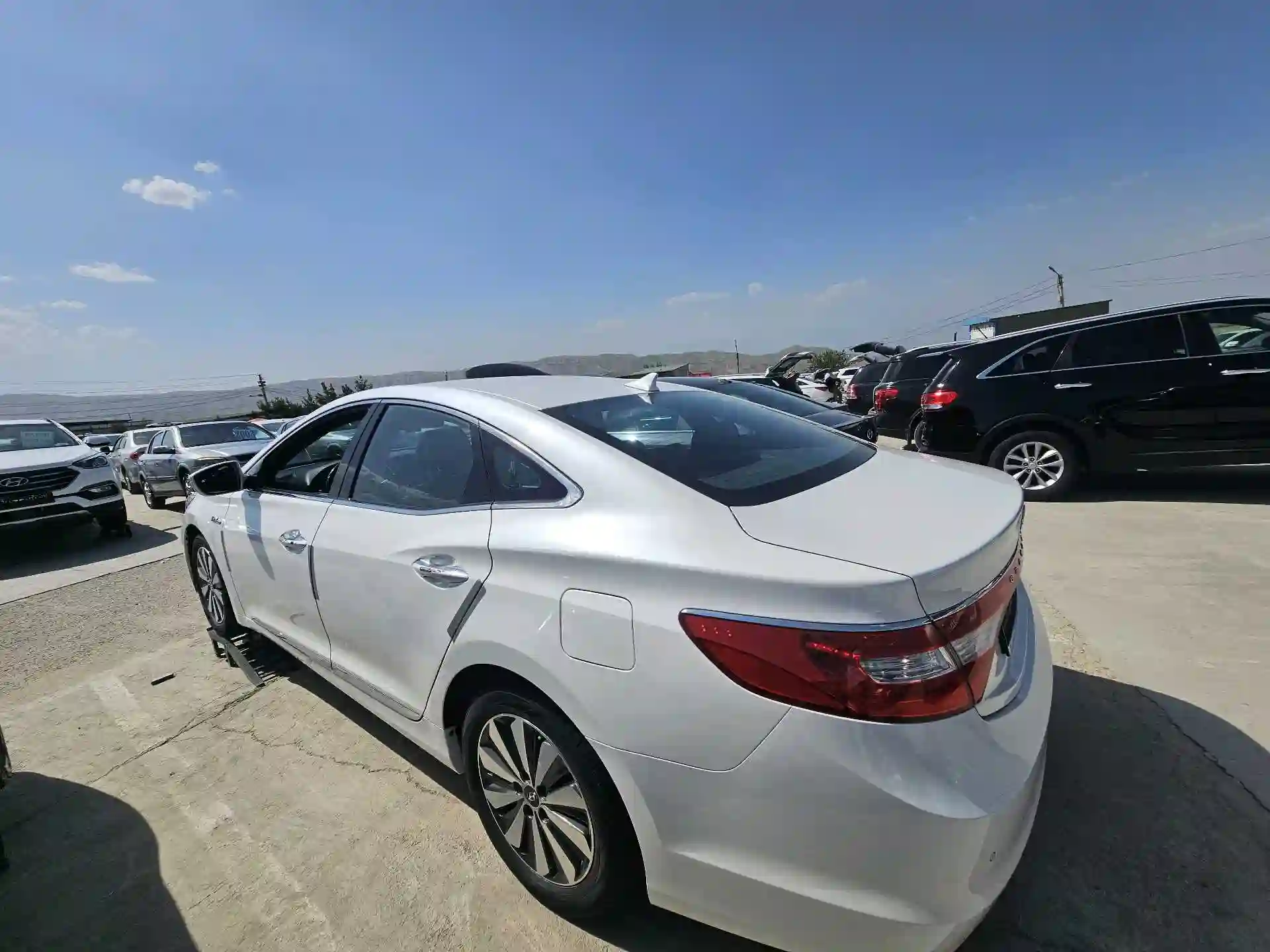 Hyundai Grandeur 2015